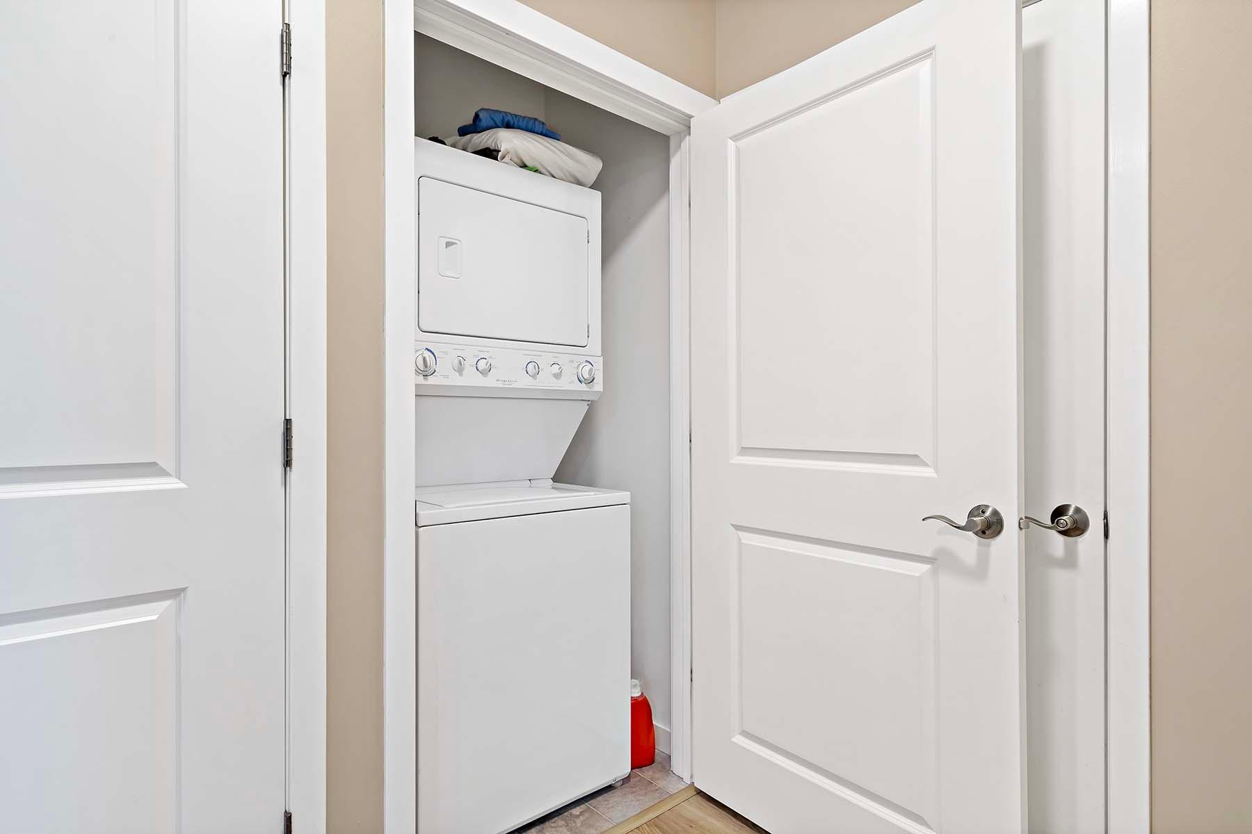 1070 Grandview Court NE Unit: 313