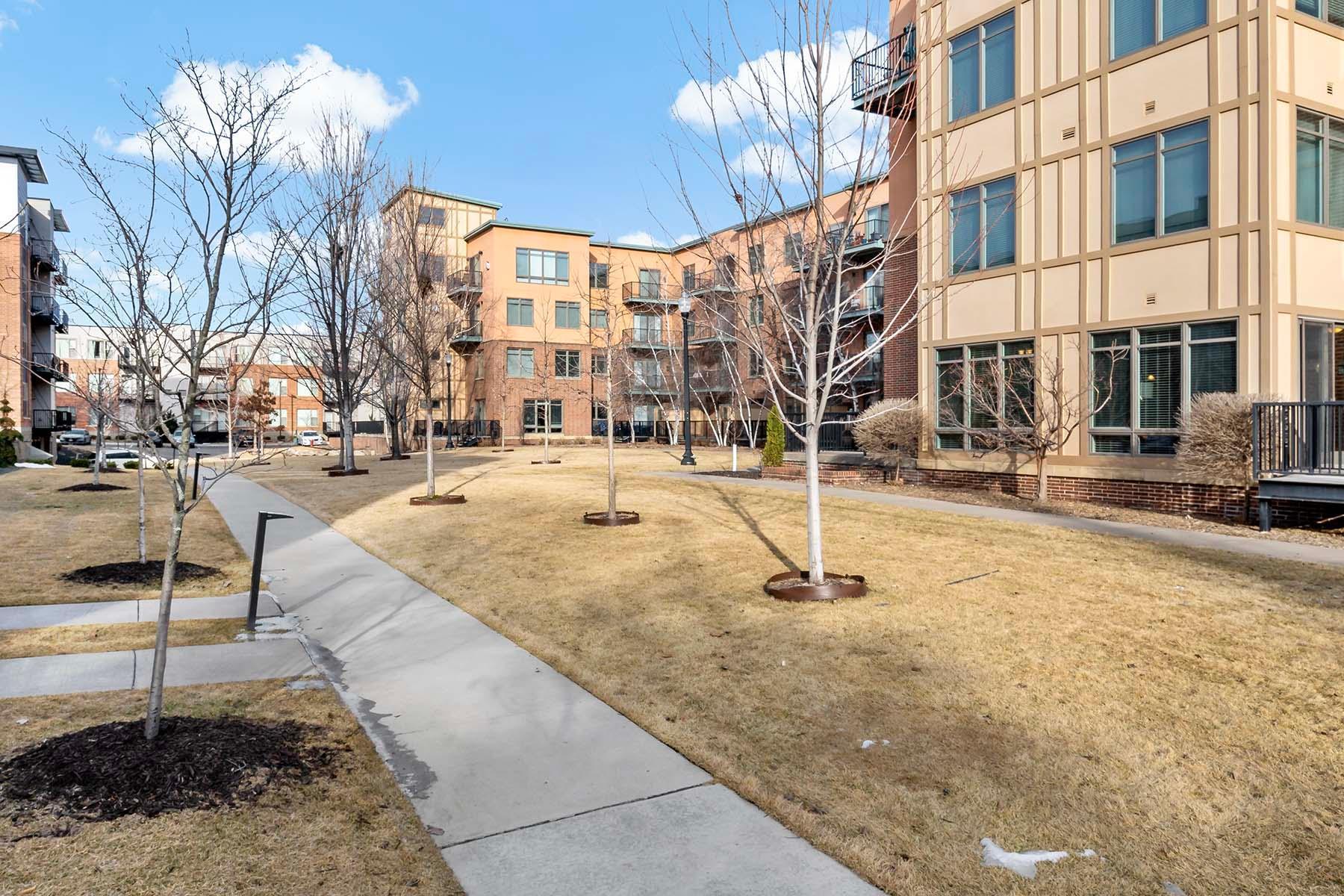1070 Grandview Court NE Unit: 313