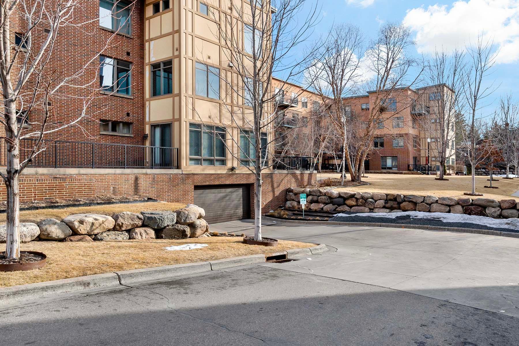 1070 Grandview Court NE Unit: 313