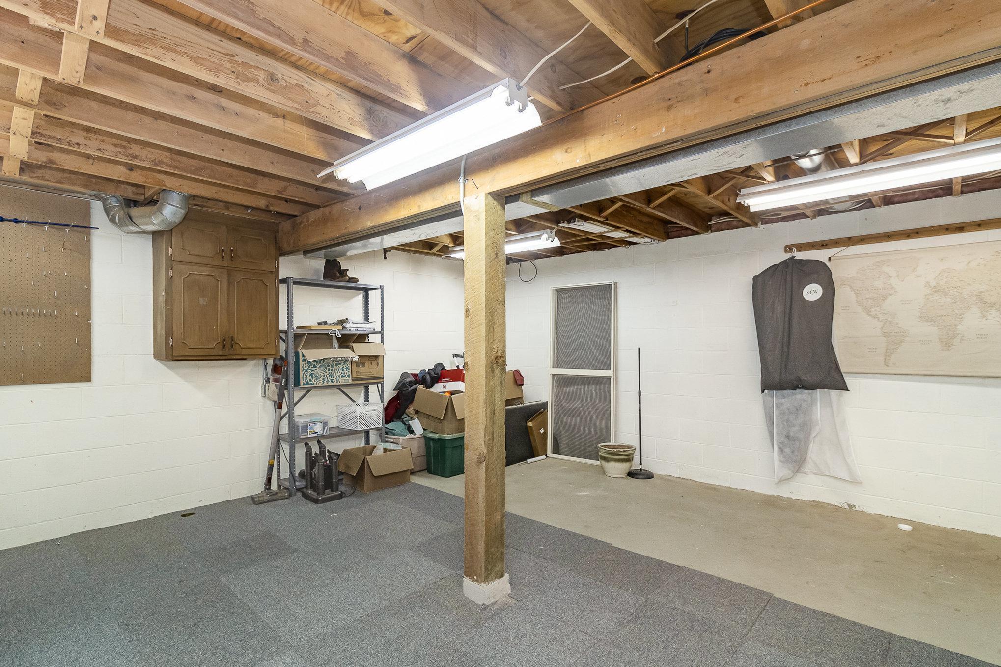 1400 E 90th Street