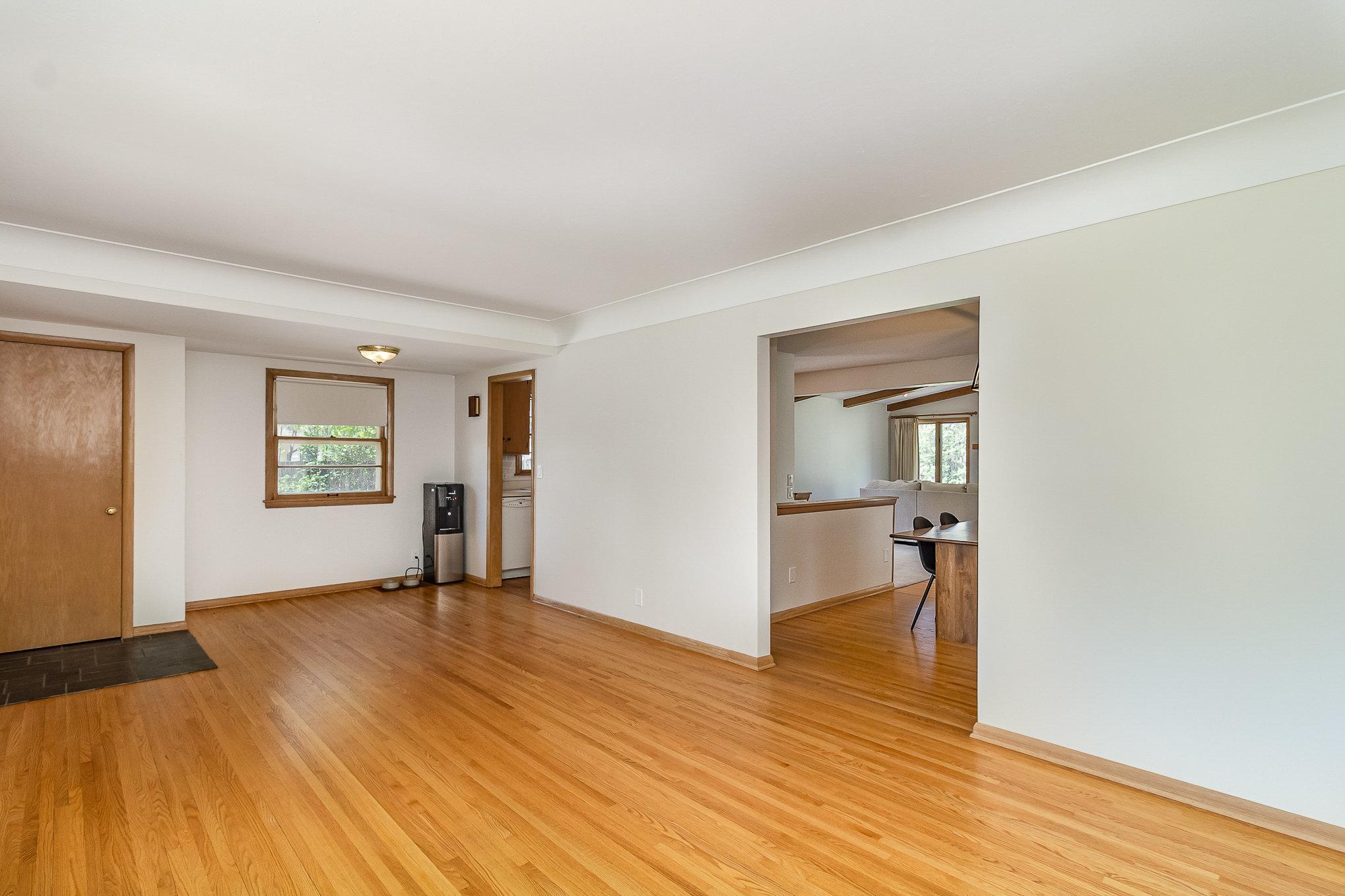 1400 E 90th Street