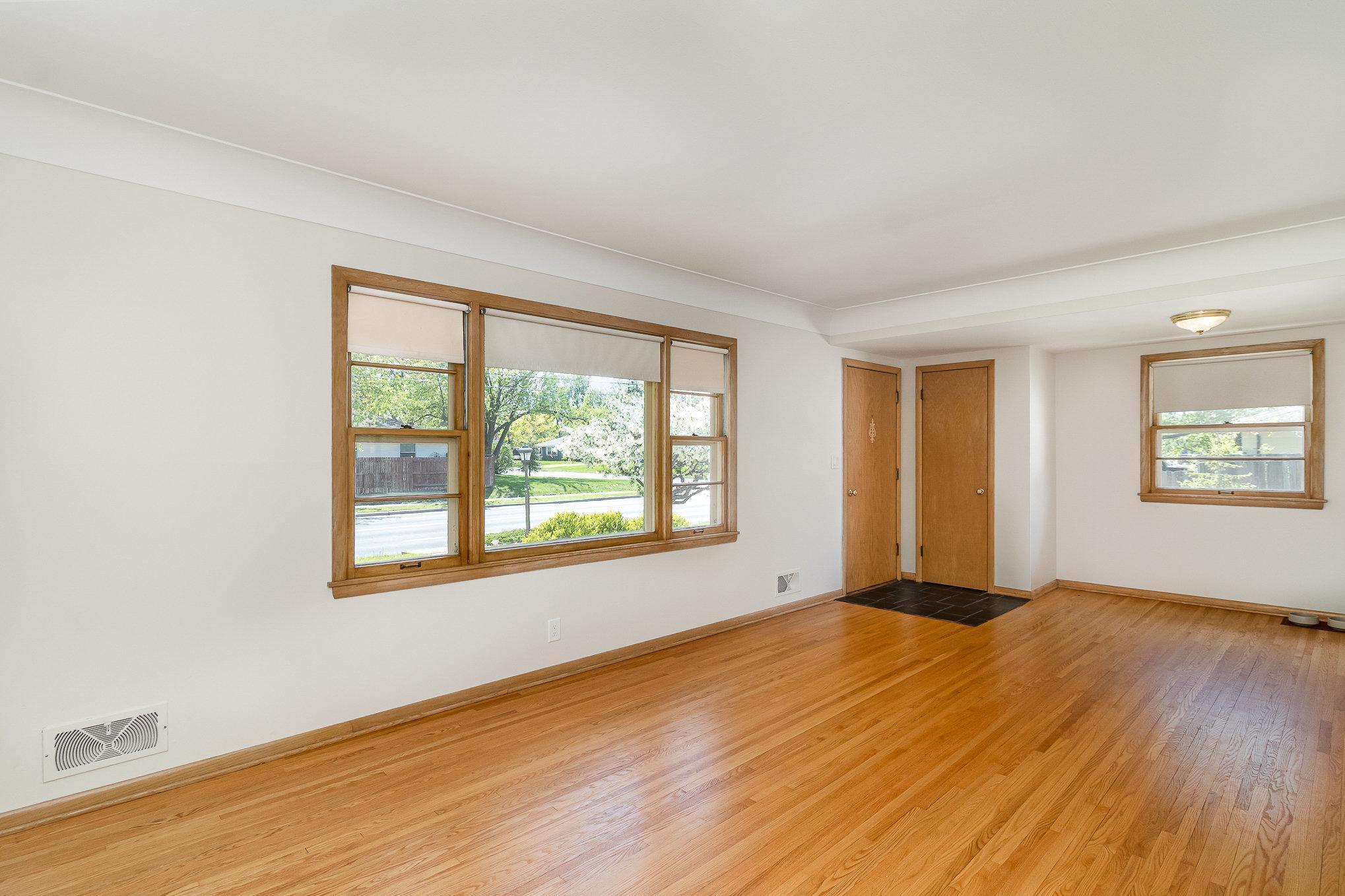 1400 E 90th Street