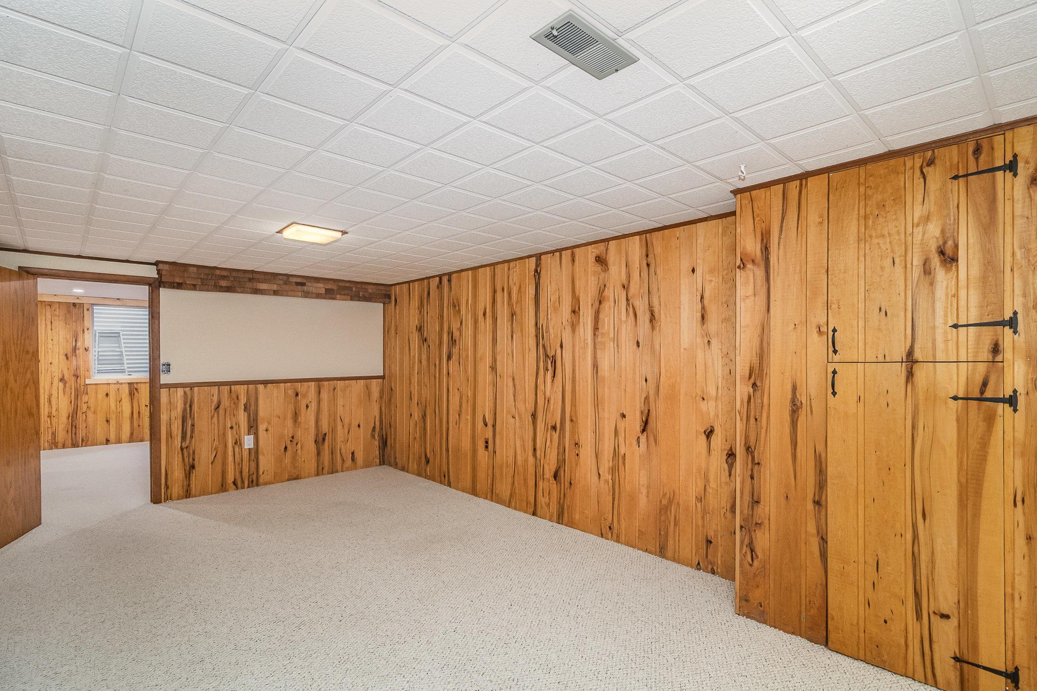 1400 E 90th Street