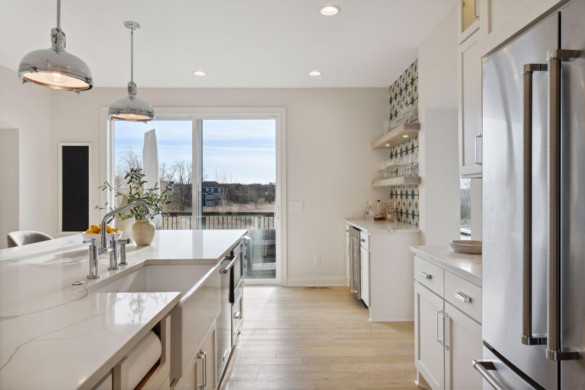 6859 Lily Lane