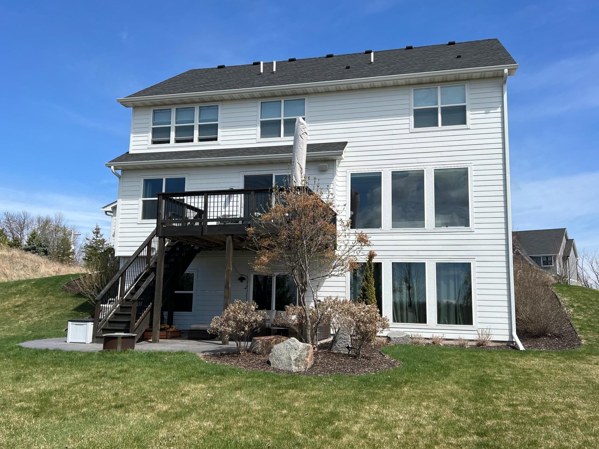 6859 Lily Lane