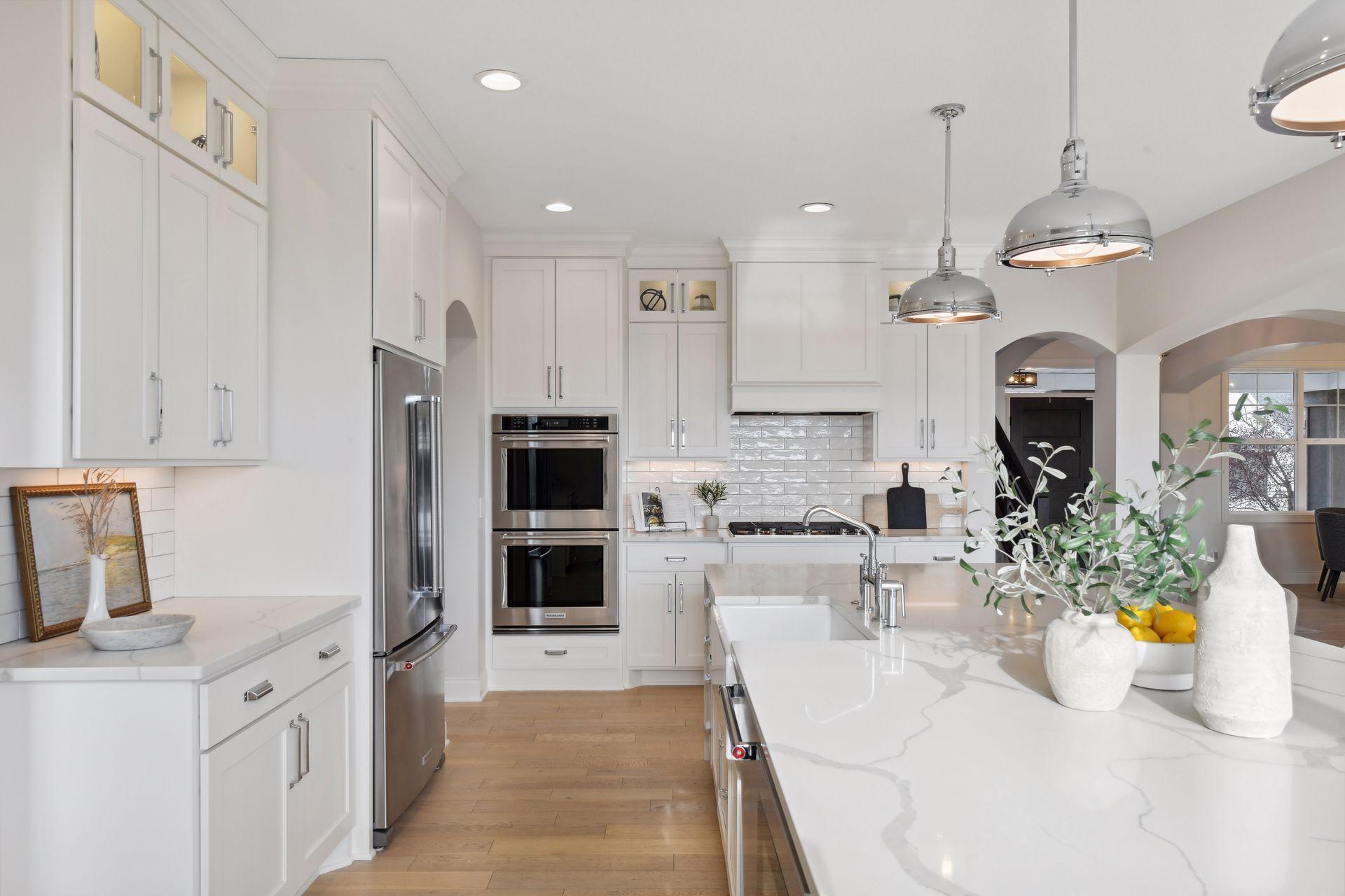 6859 Lily Lane