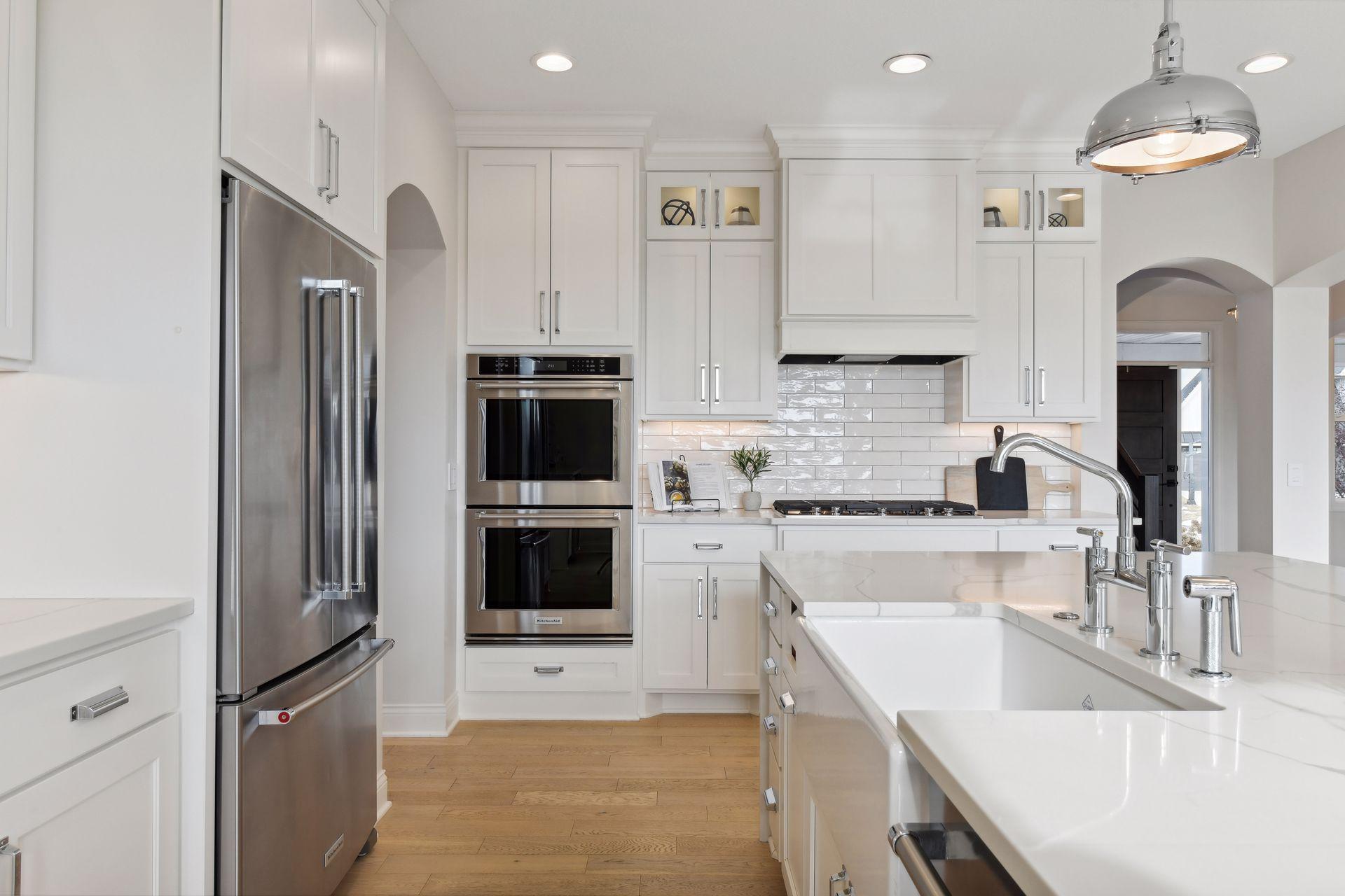 6859 Lily Lane