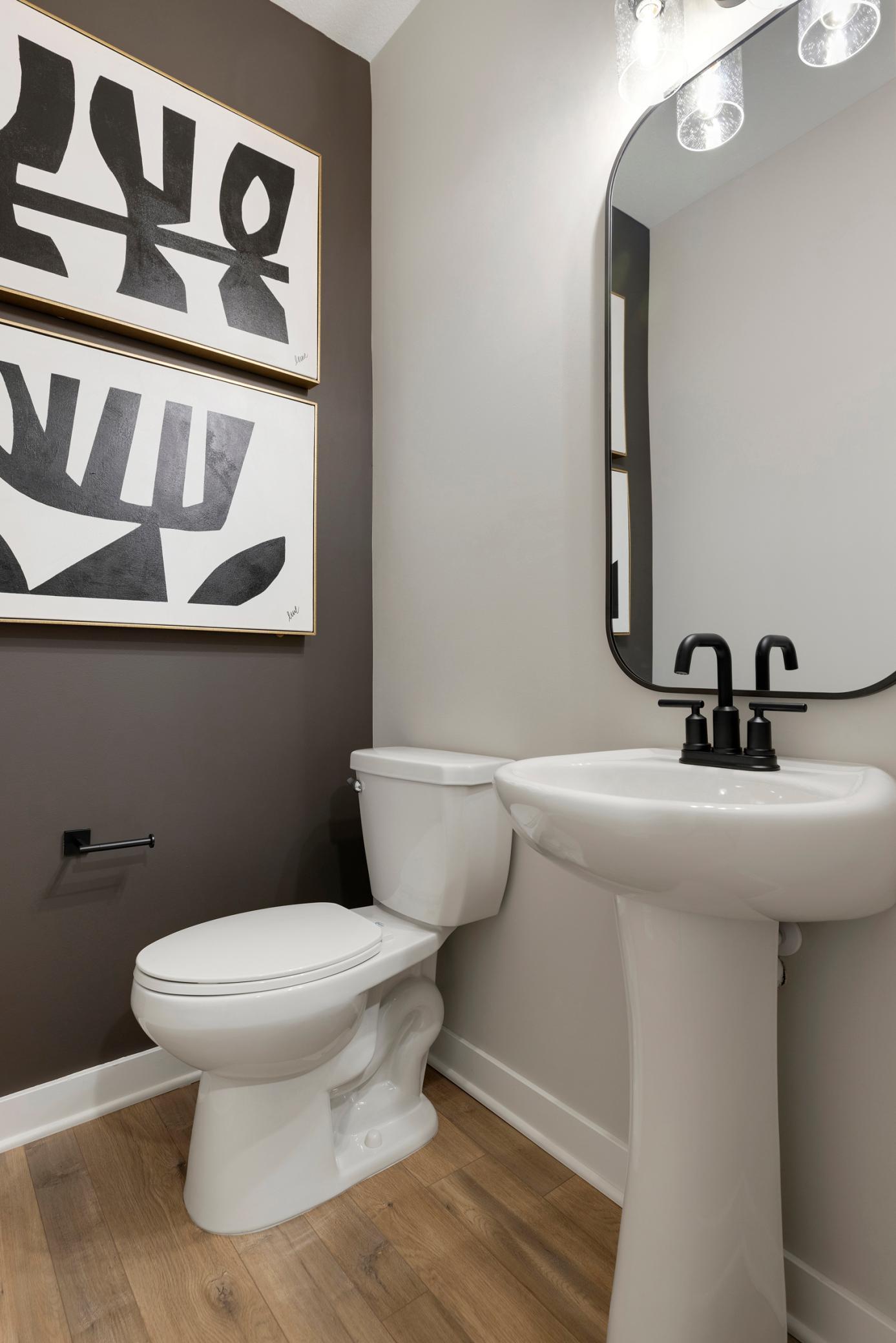906 Woodlawn Avenue Unit: A