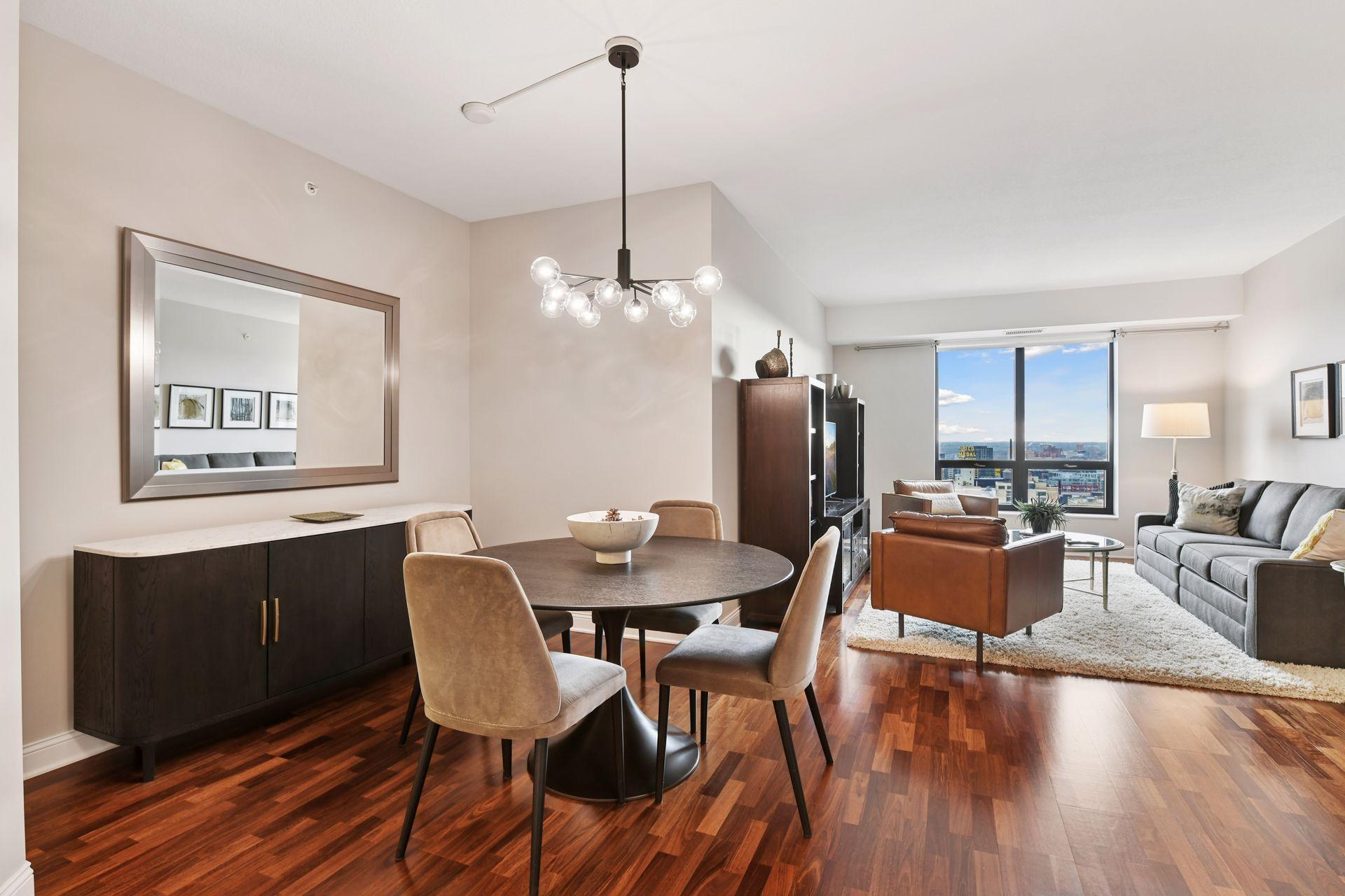 100 3rd Avenue S Unit: 2201