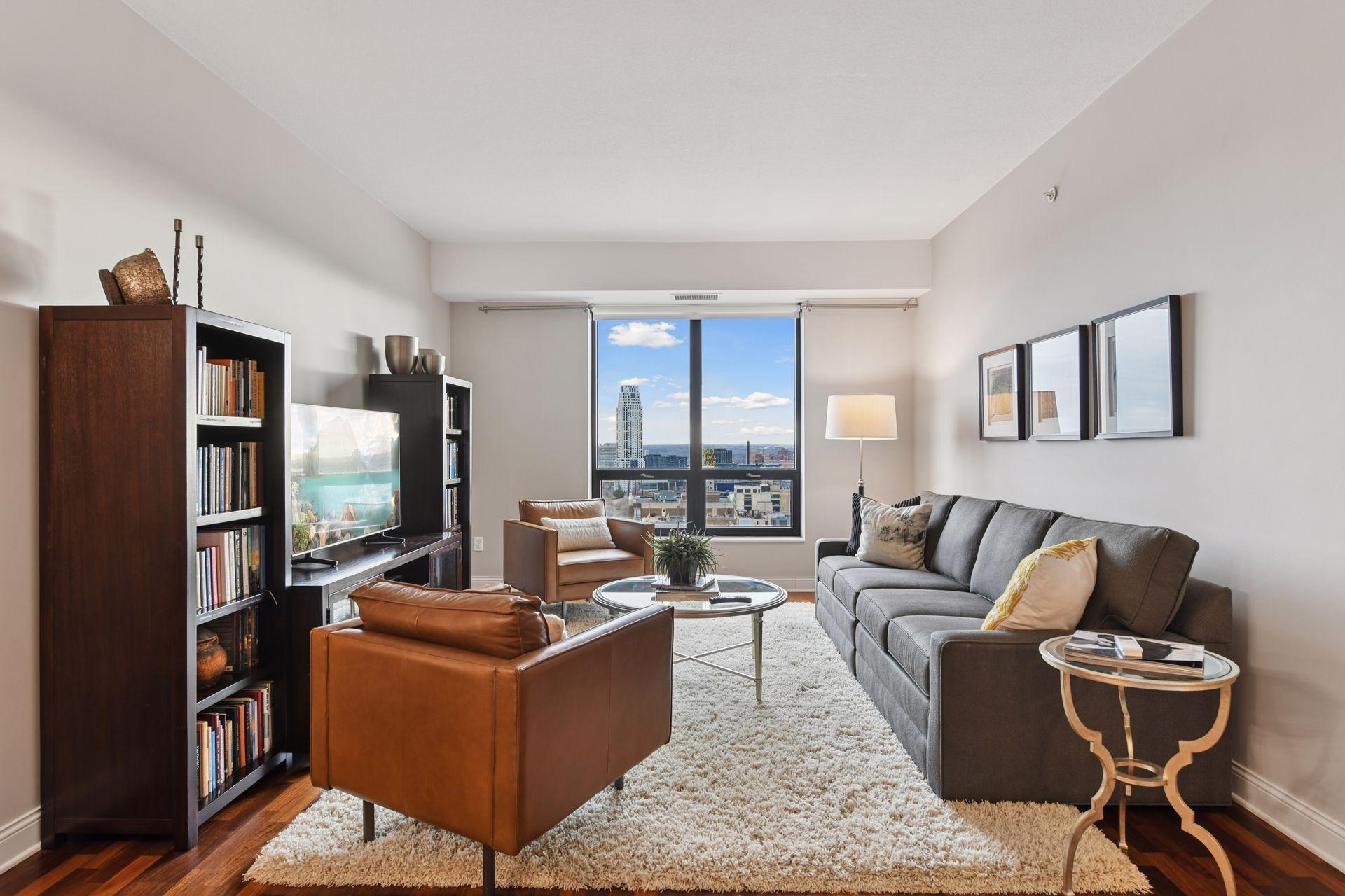 100 3rd Avenue S Unit: 2201