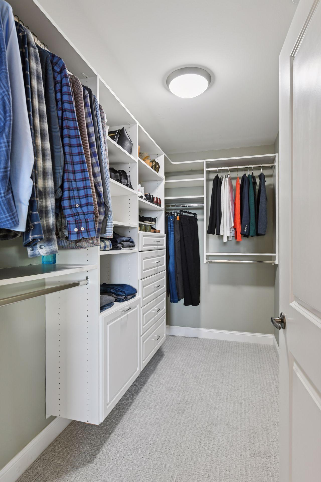 100 3rd Avenue S Unit: 2201