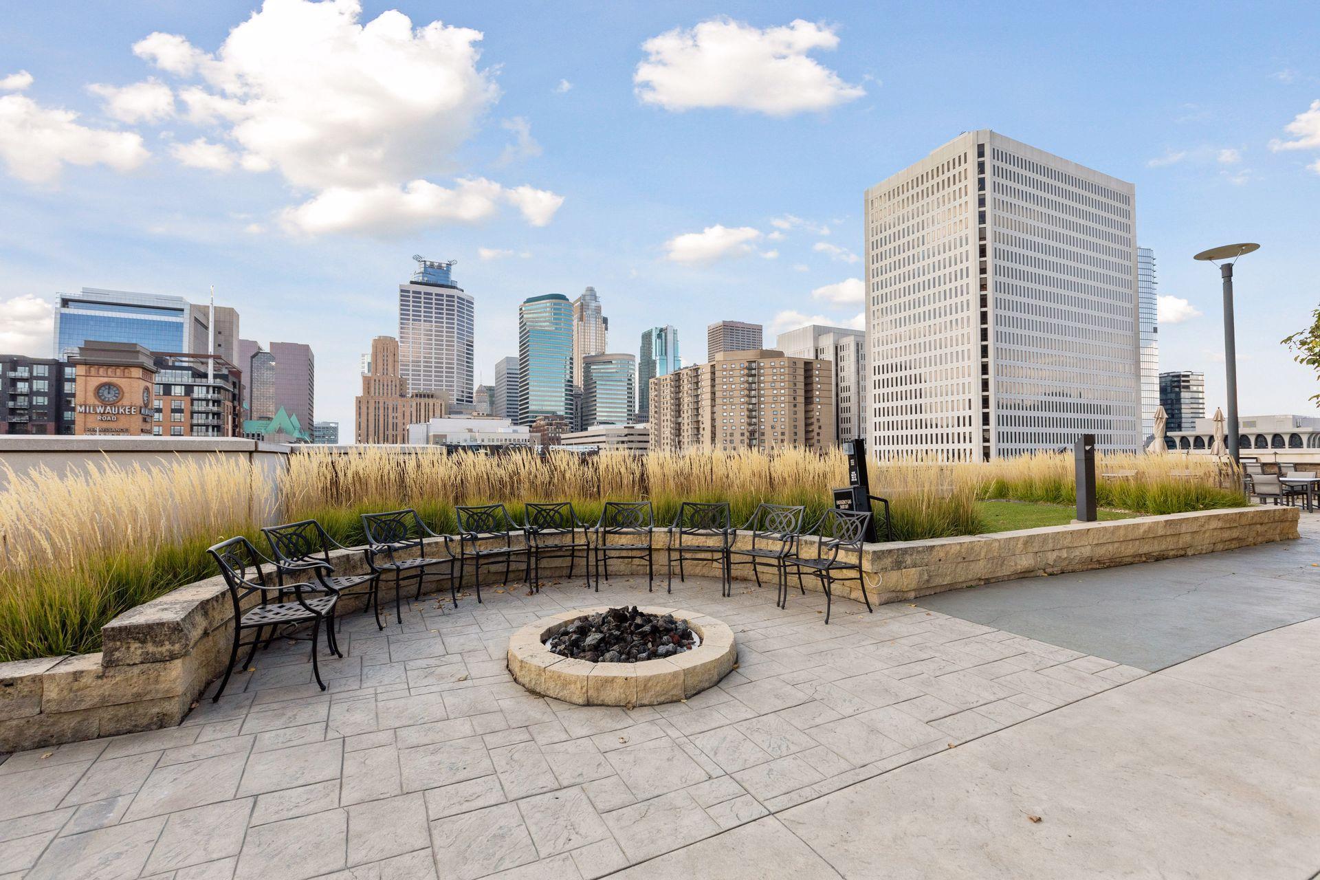 100 3rd Avenue S Unit: 2201