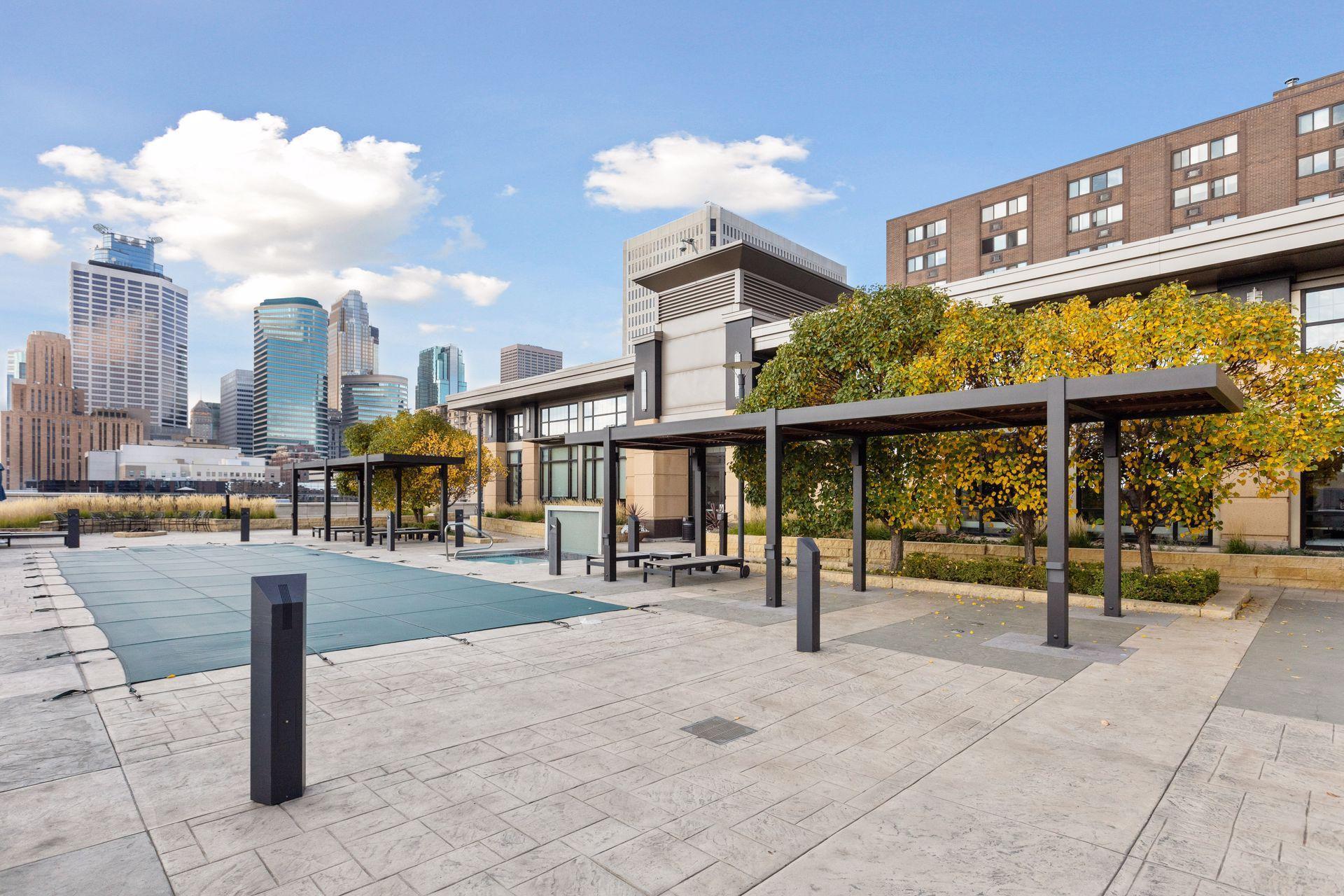 100 3rd Avenue S Unit: 2201