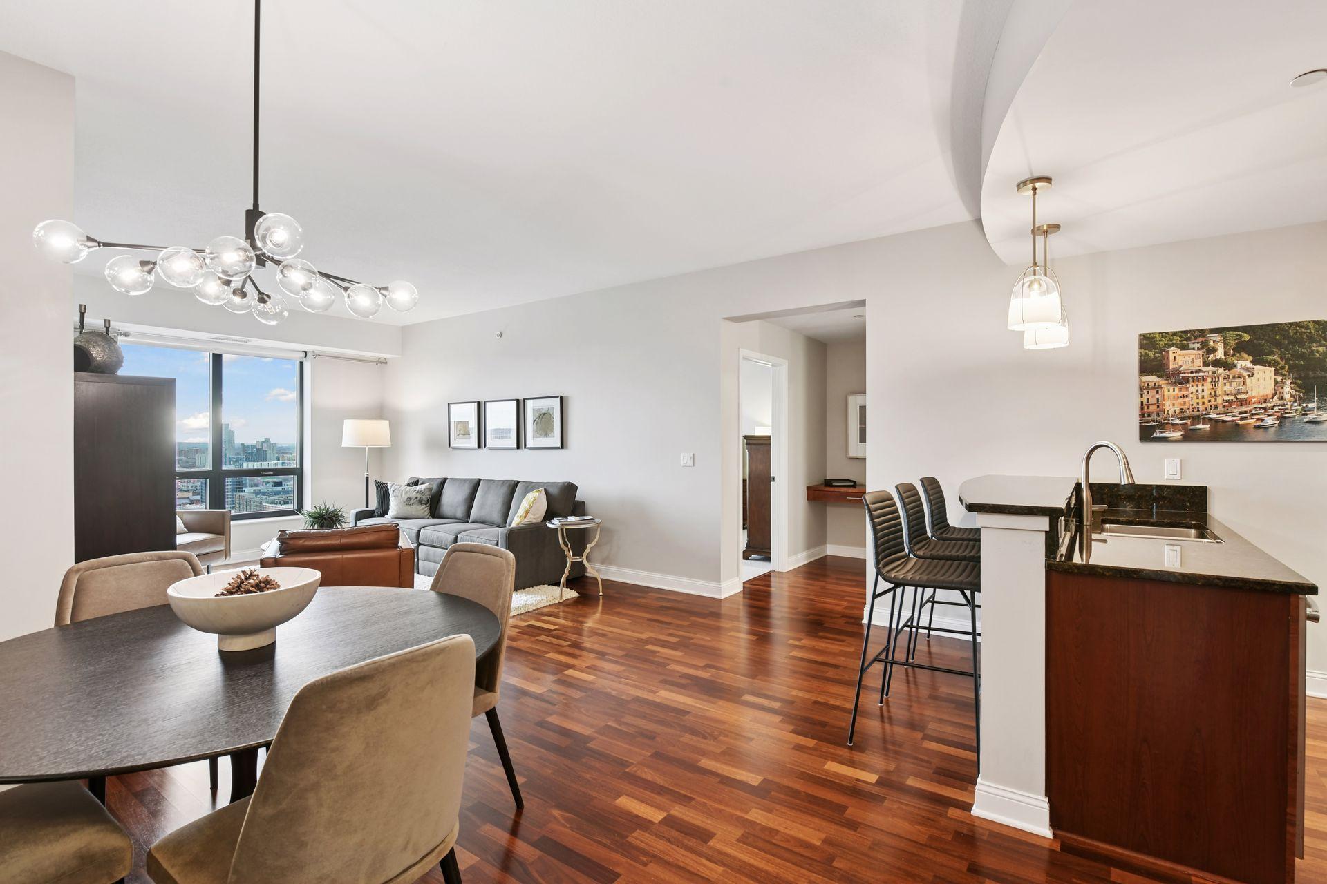 100 3rd Avenue S Unit: 2201