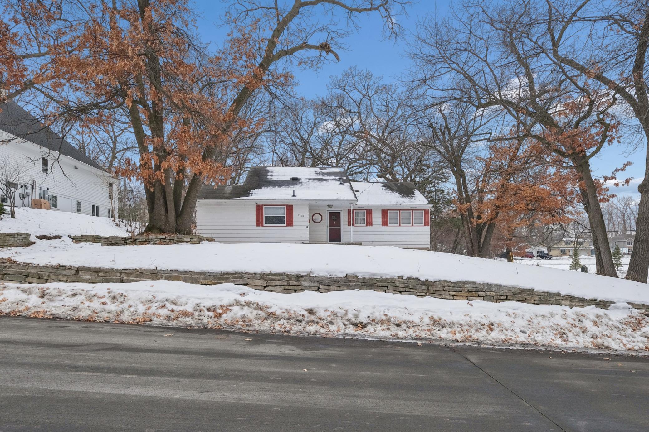 4500 Parkside Lane
