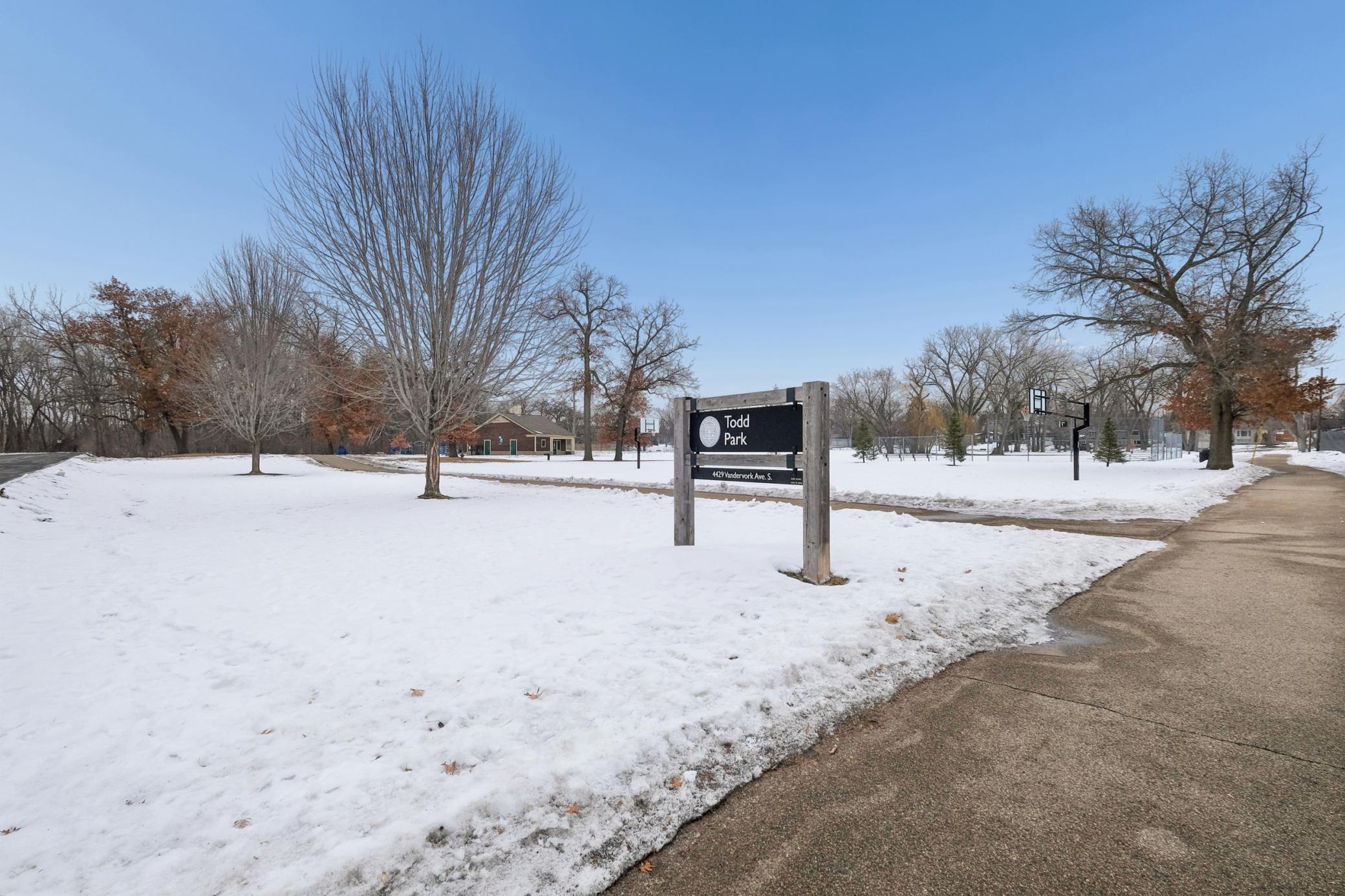 4500 Parkside Lane