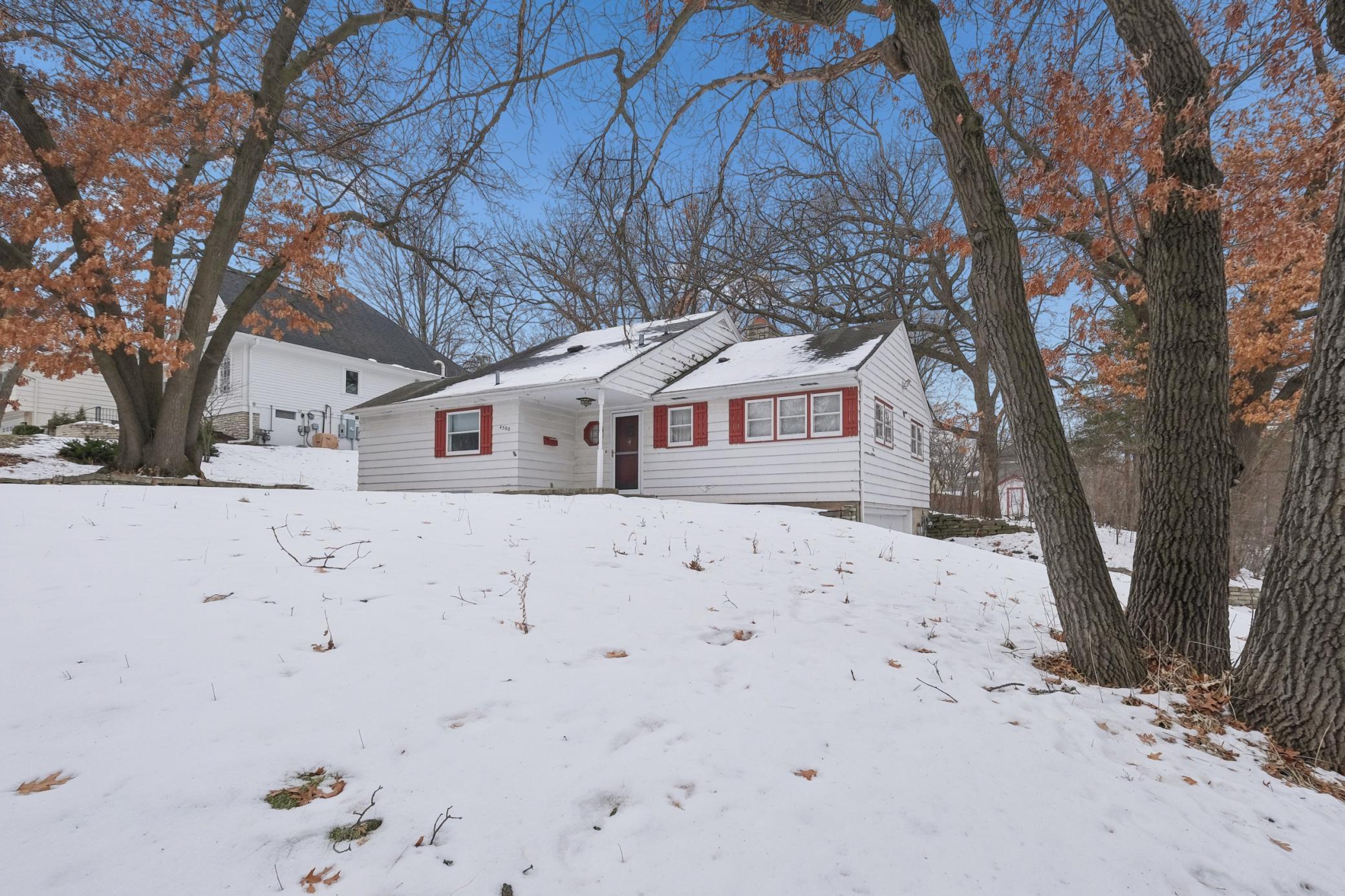4500 Parkside Lane