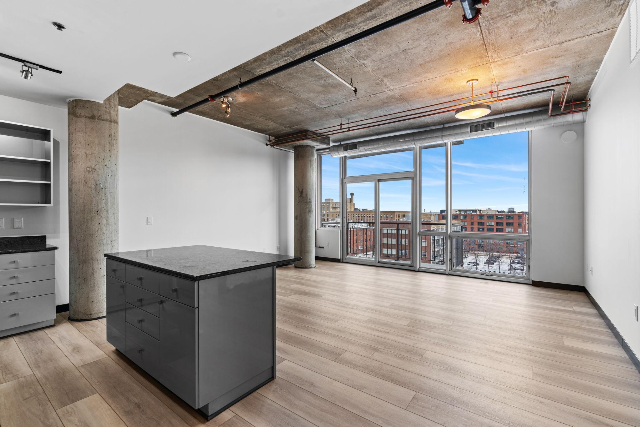 730 N 4th Street Unit: 813