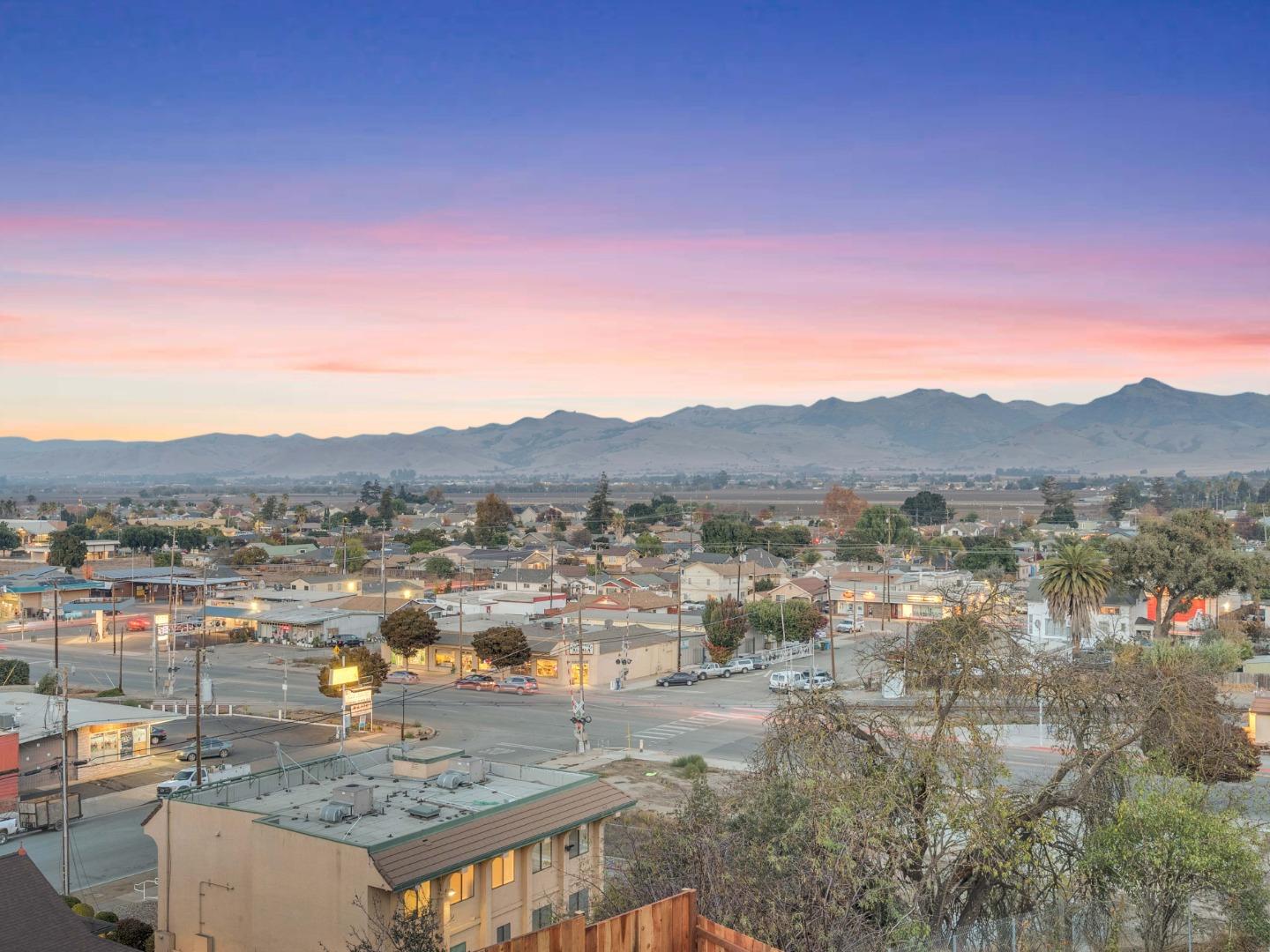 470 Vista Park Hill Court