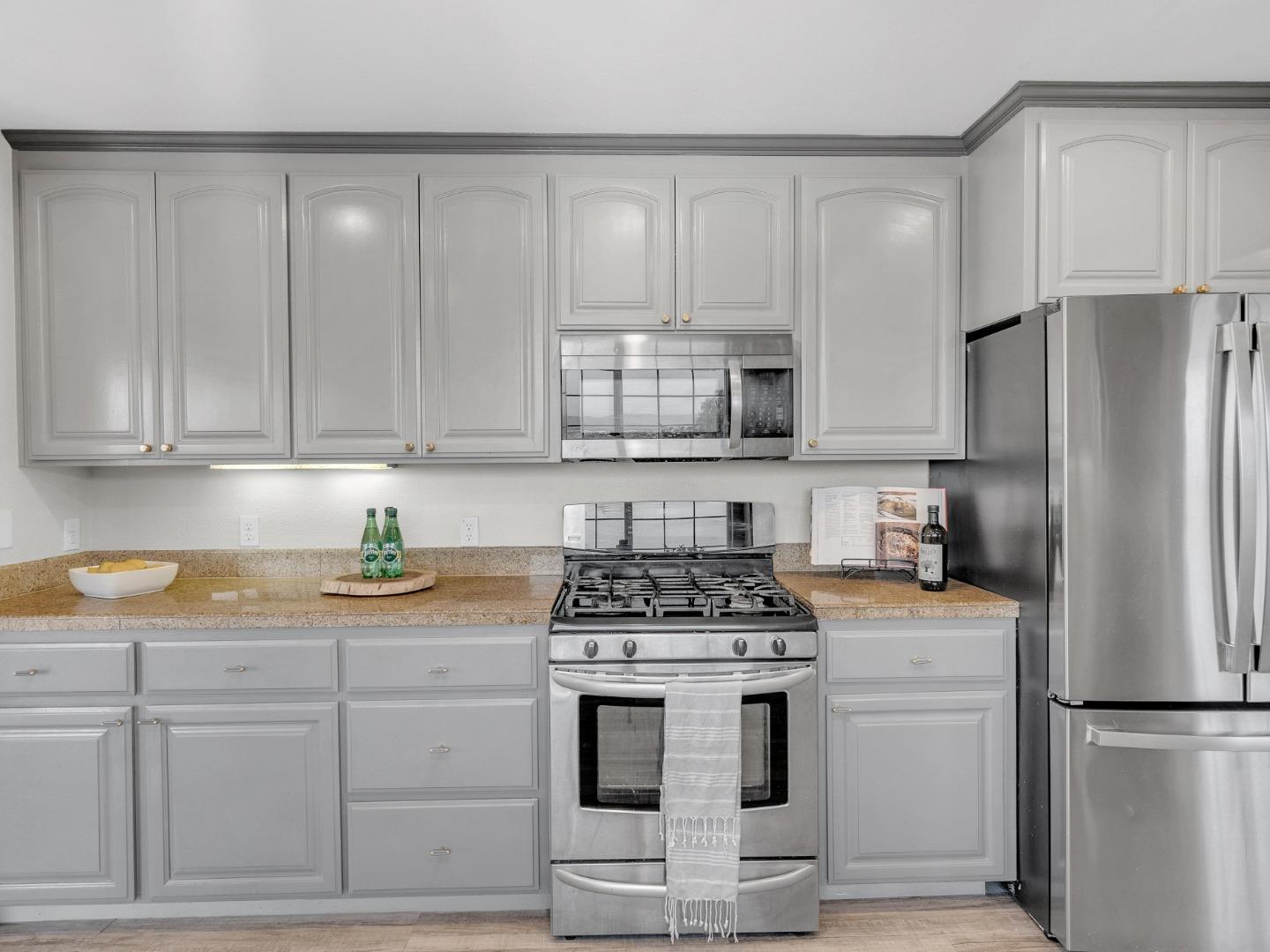 470 Vista Park Hill Court