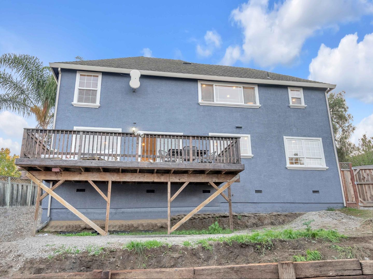 470 Vista Park Hill Court