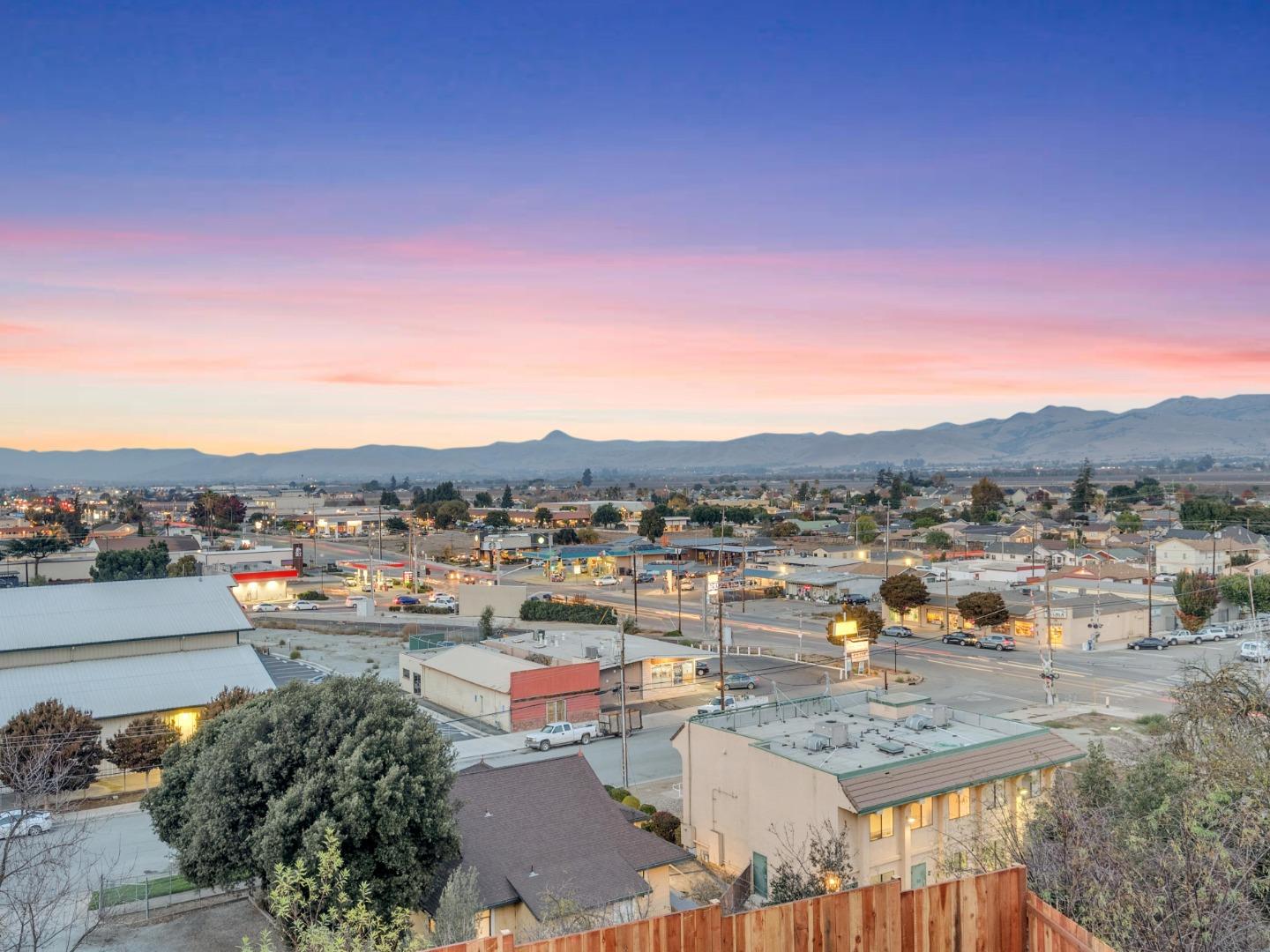 470 Vista Park Hill Court