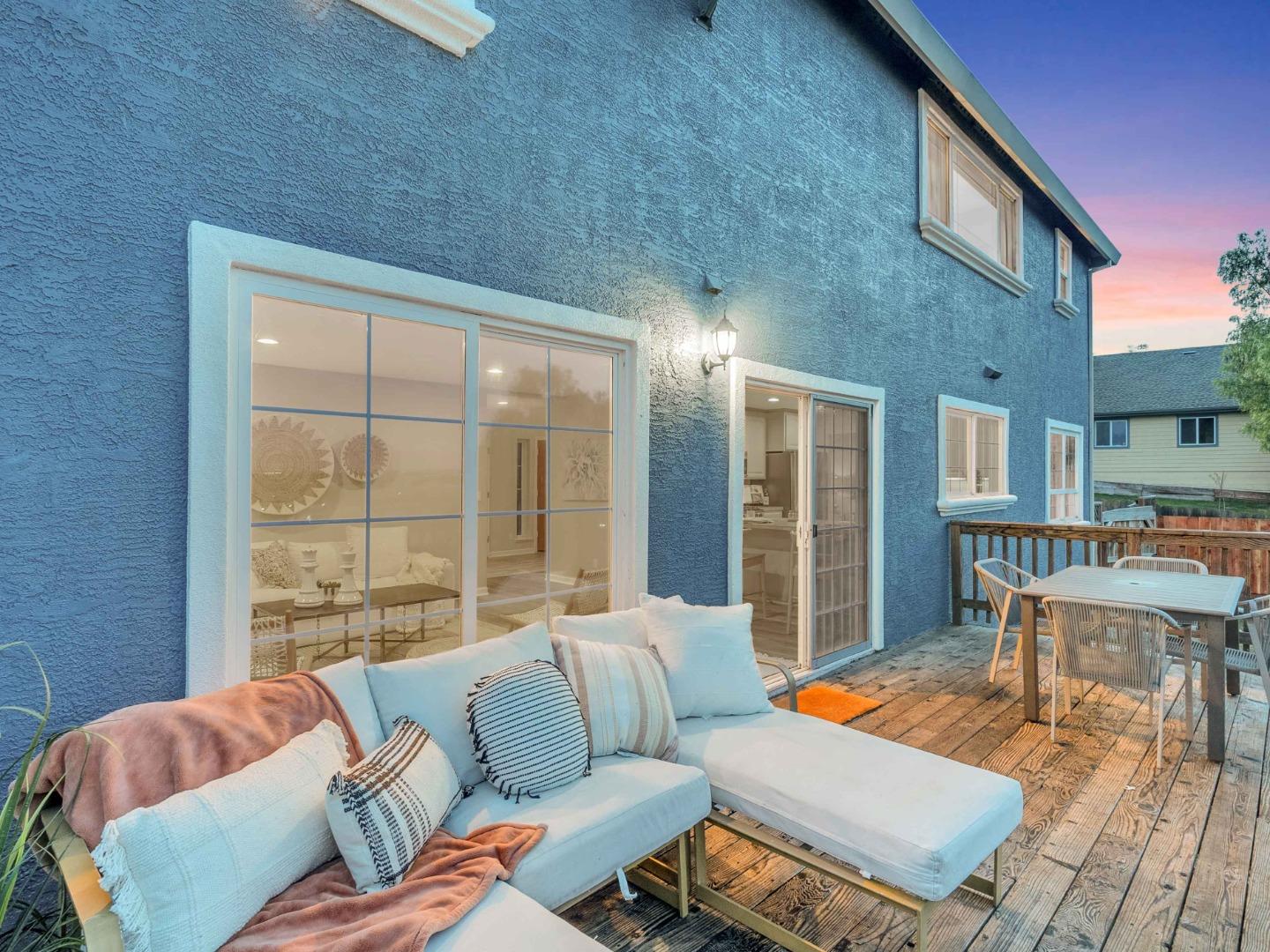 470 Vista Park Hill Court