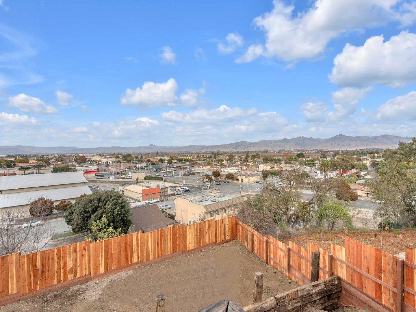 470 Vista Park Hill Court