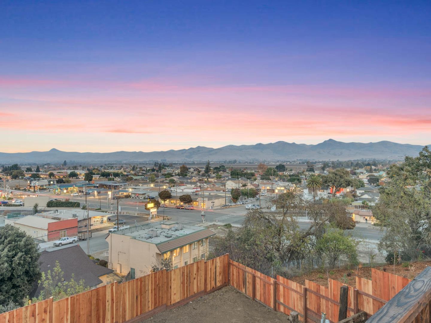 470 Vista Park Hill Court