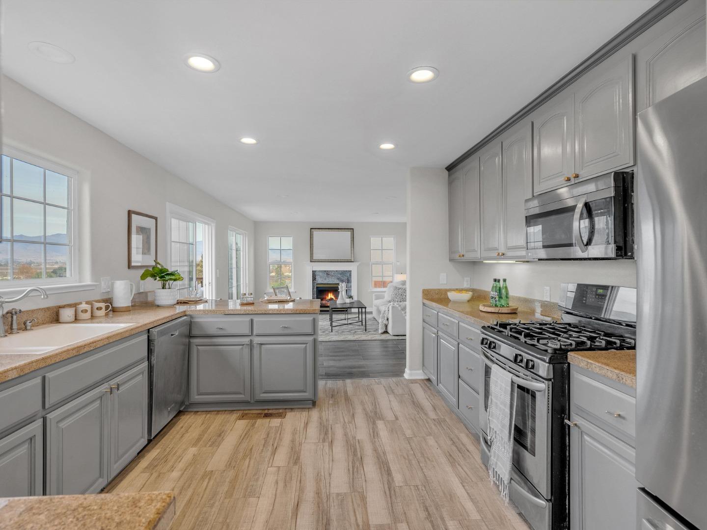 470 Vista Park Hill Court