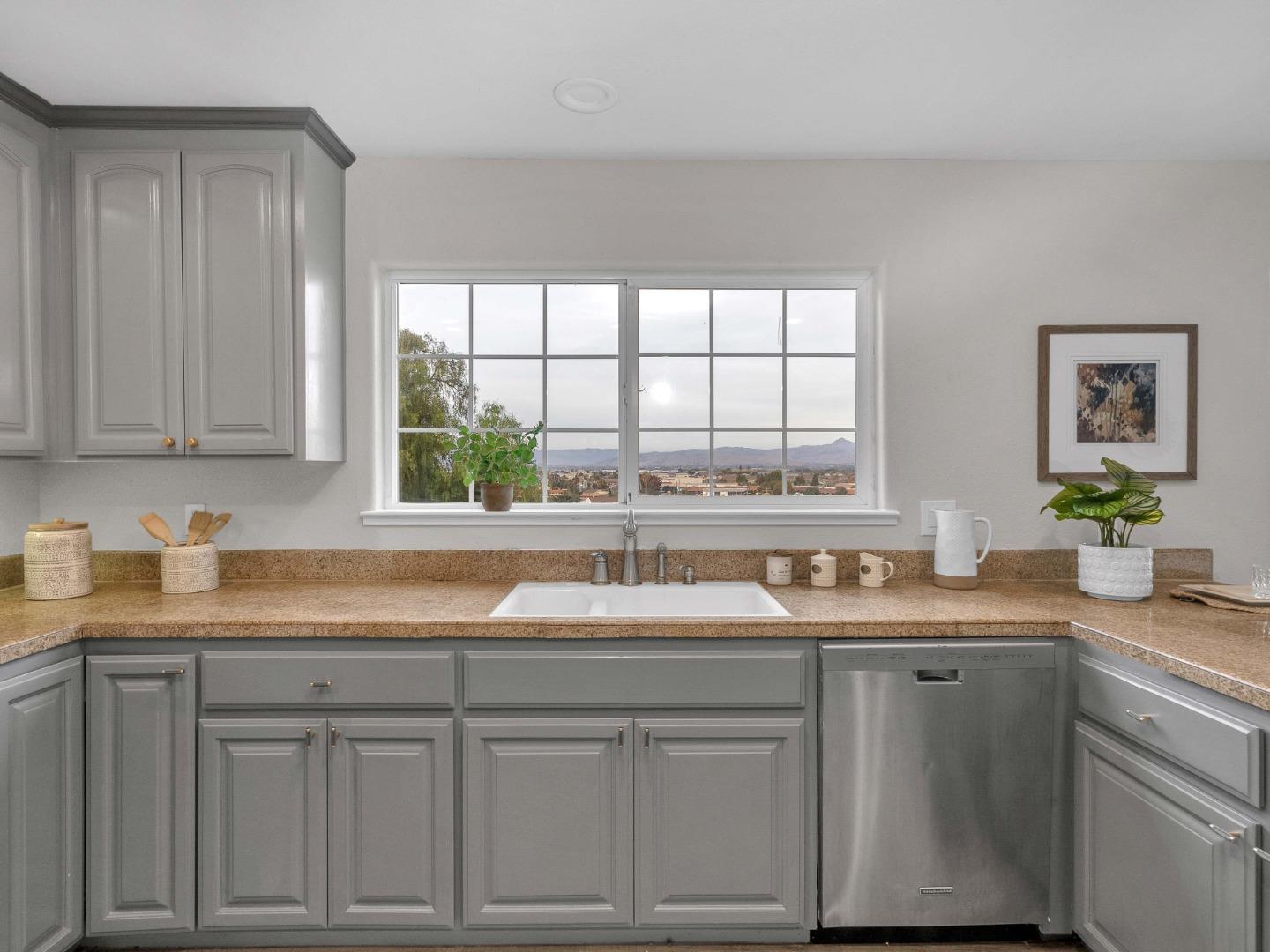 470 Vista Park Hill Court