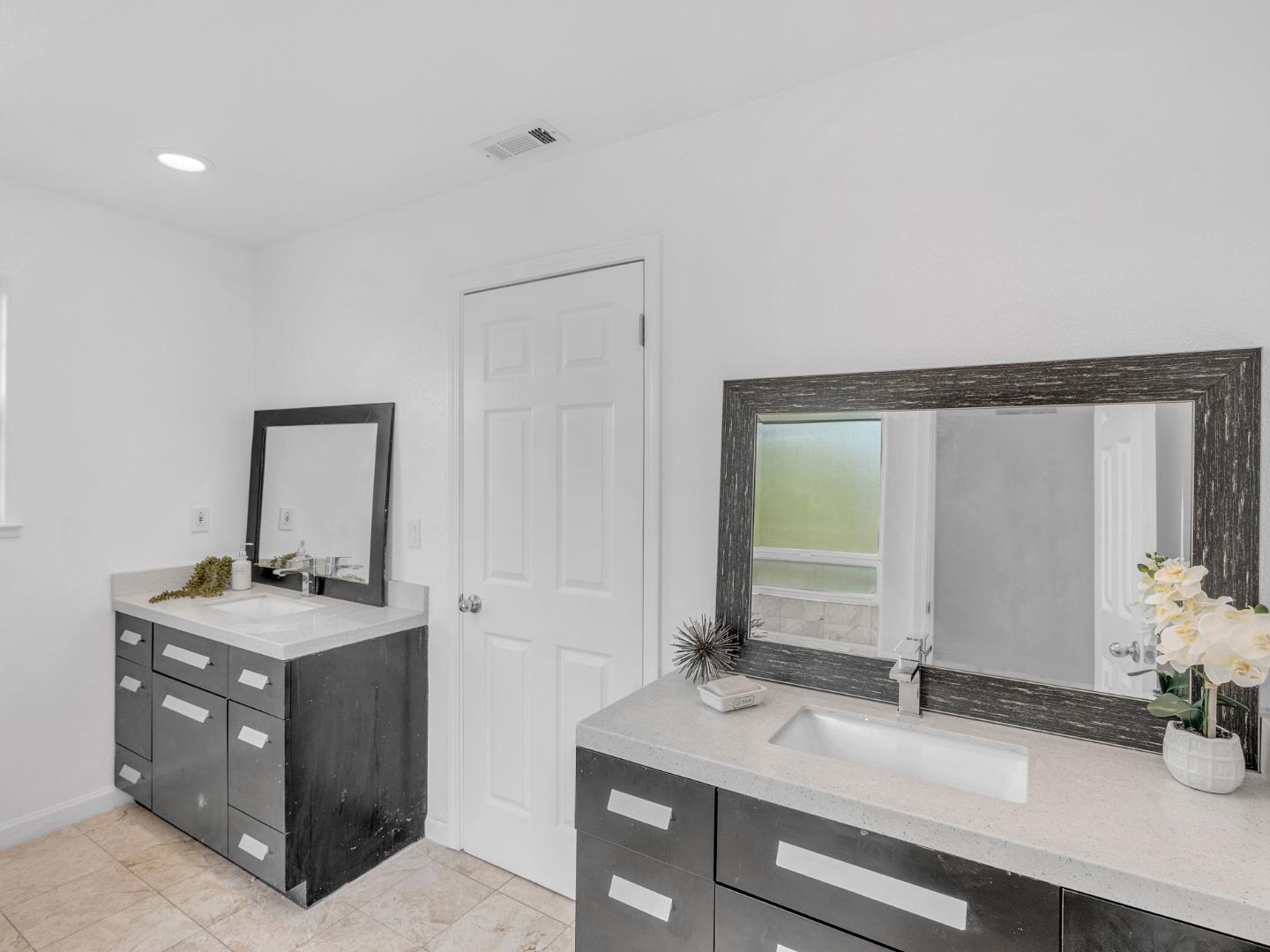 470 Vista Park Hill Court