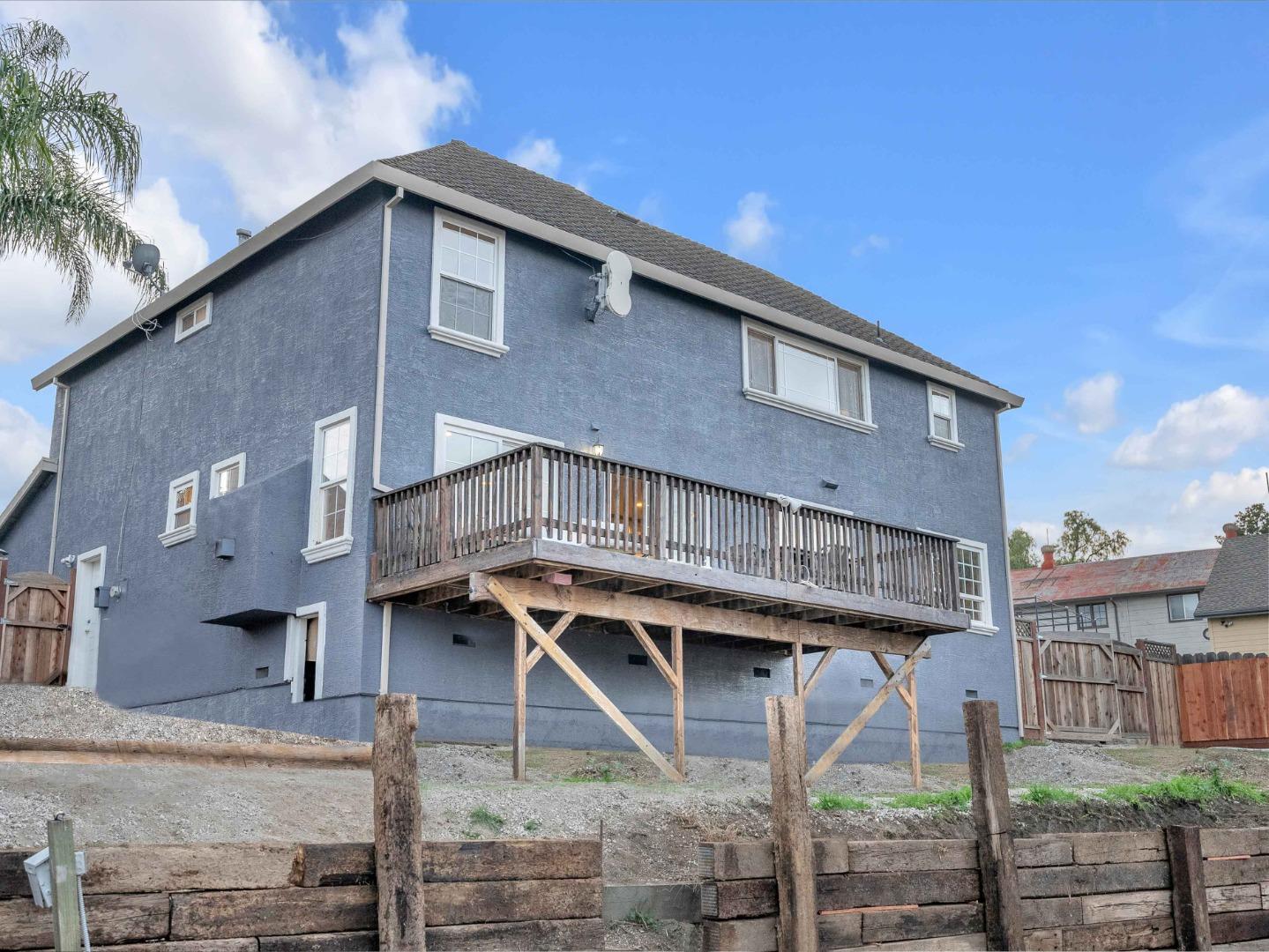 470 Vista Park Hill Court