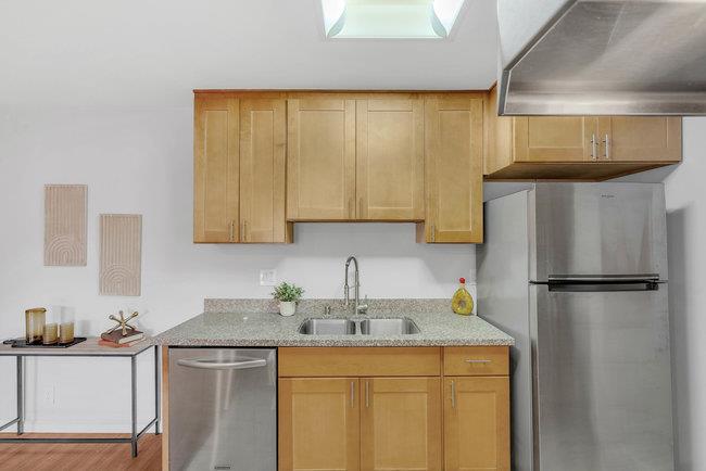 247 N Capitol Avenue Unit: 203