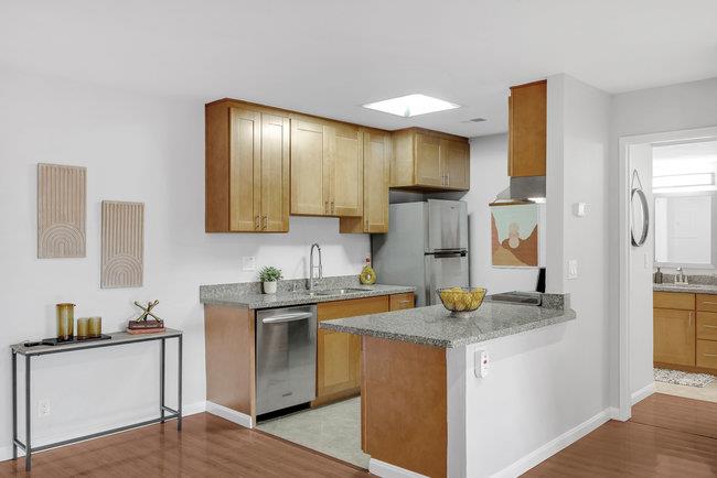 247 N Capitol Avenue Unit: 203