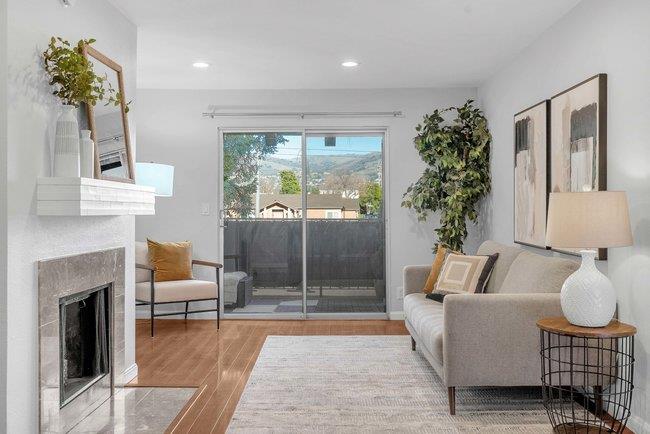 247 N Capitol Avenue Unit: 203