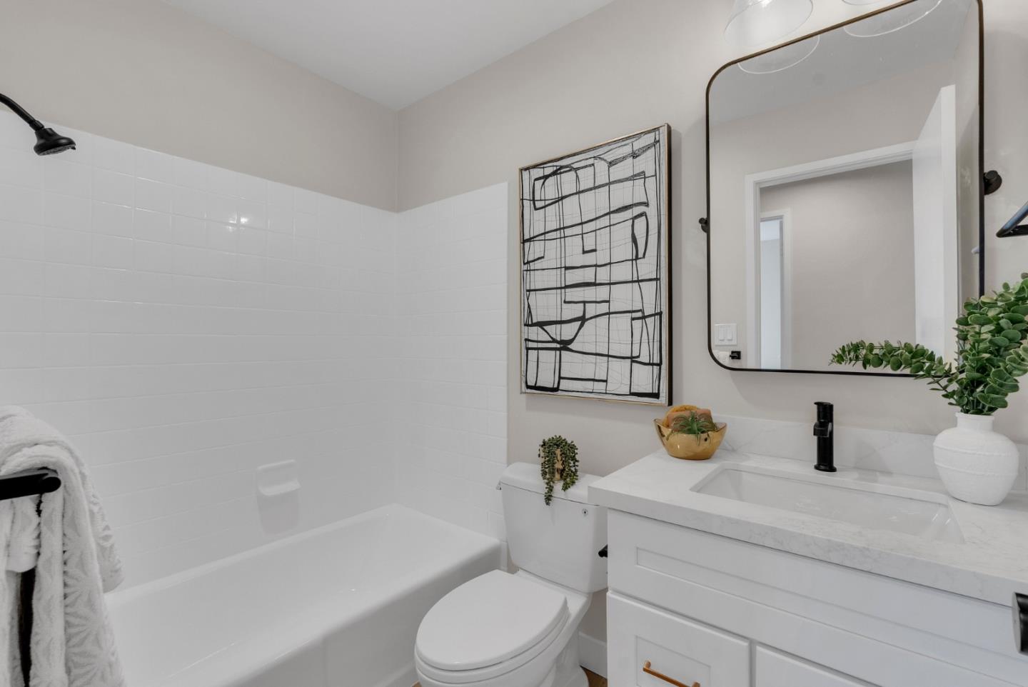 965 Shorepoint CT 206