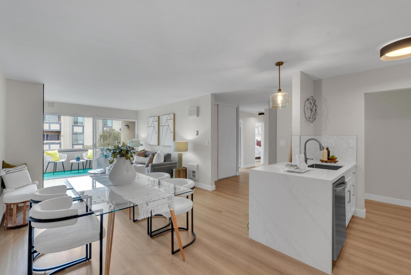 965 Shorepoint CT 206