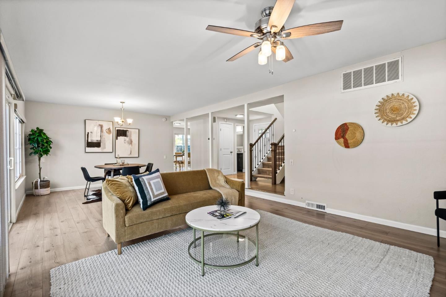577 Amboy DR