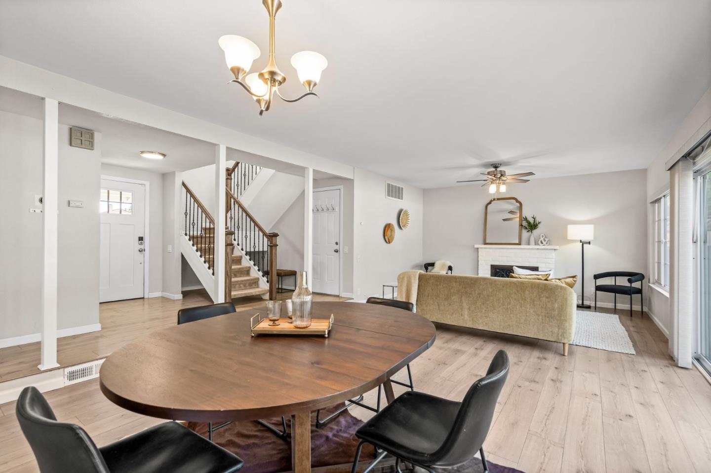 577 Amboy DR