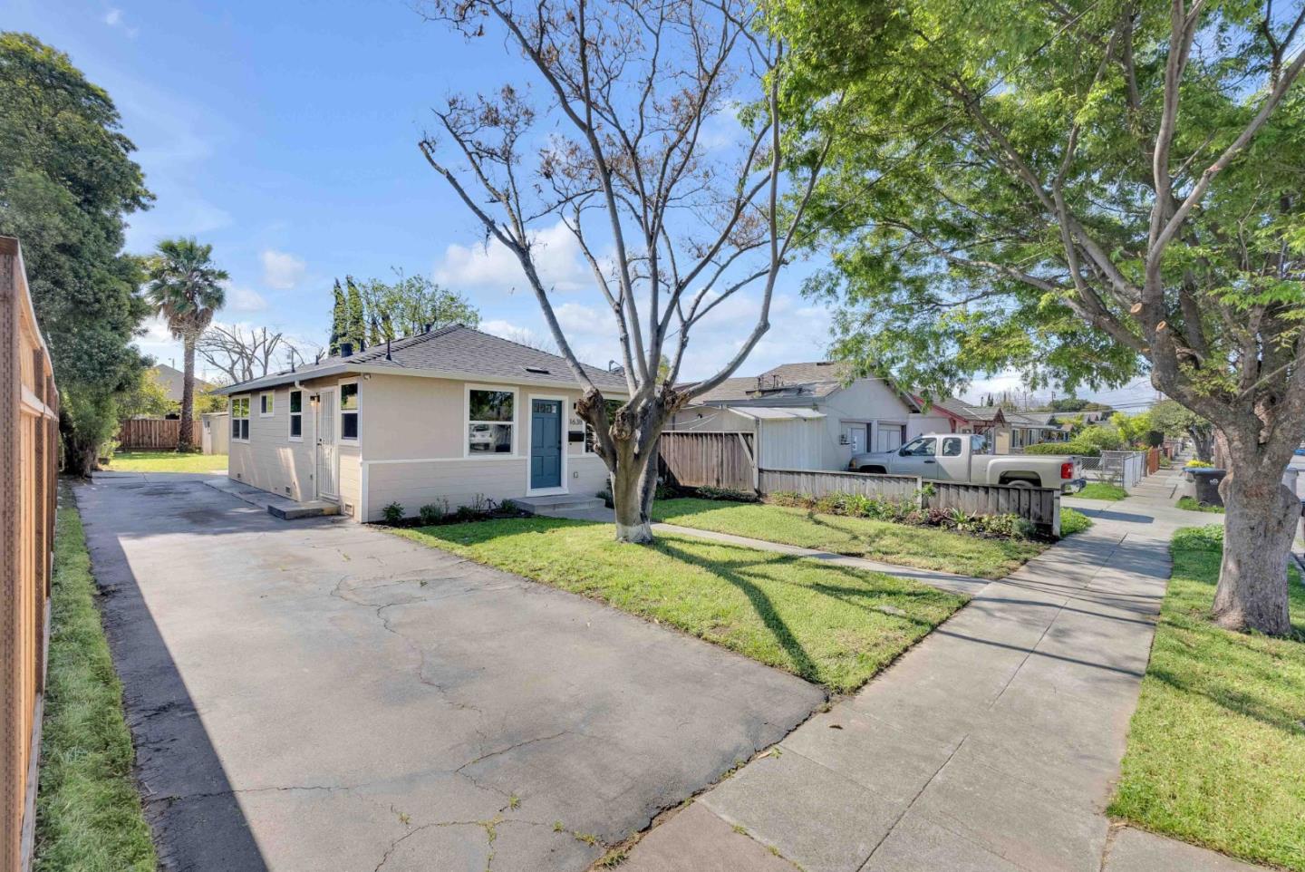 1638 Whitton AVE