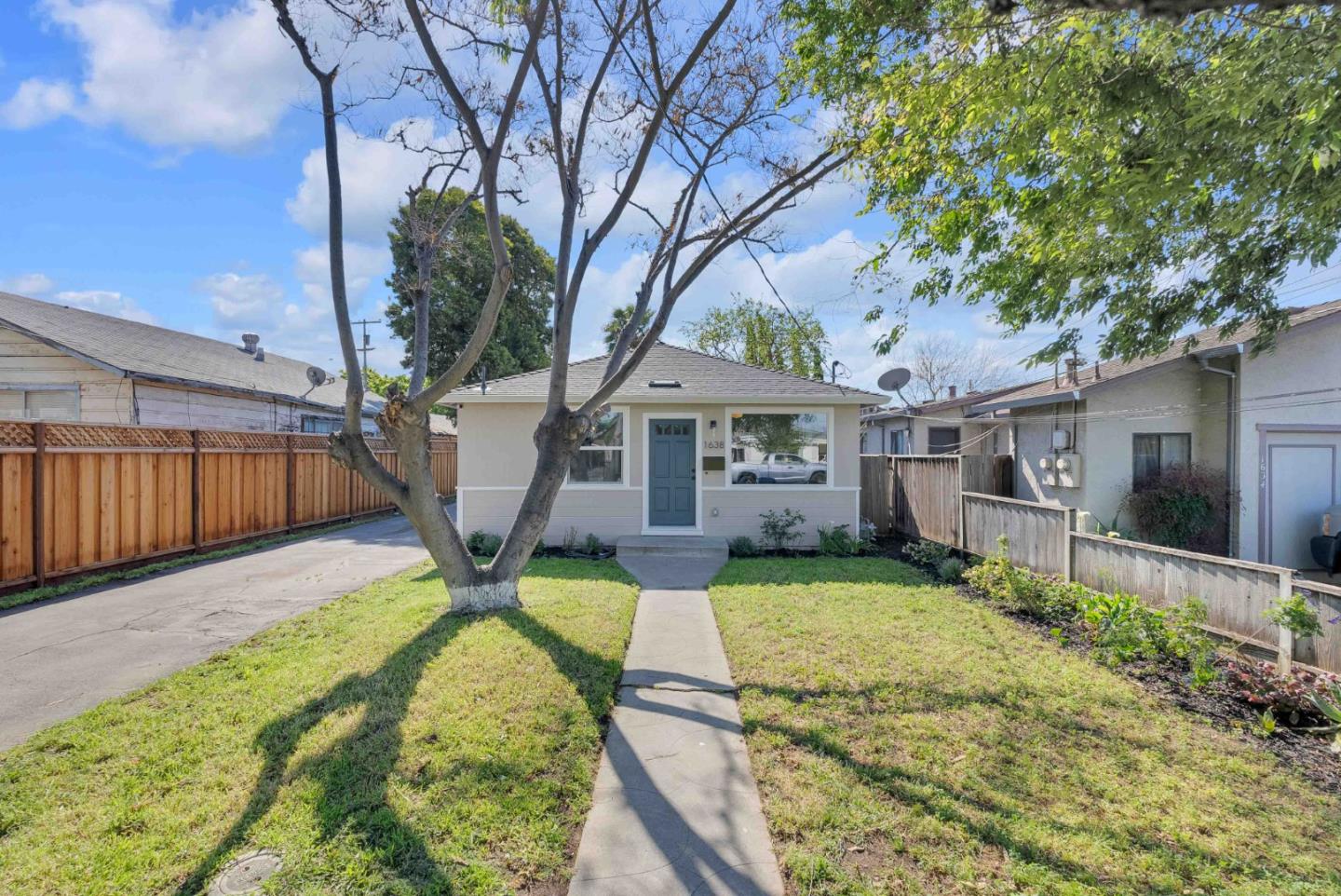 1638 Whitton AVE