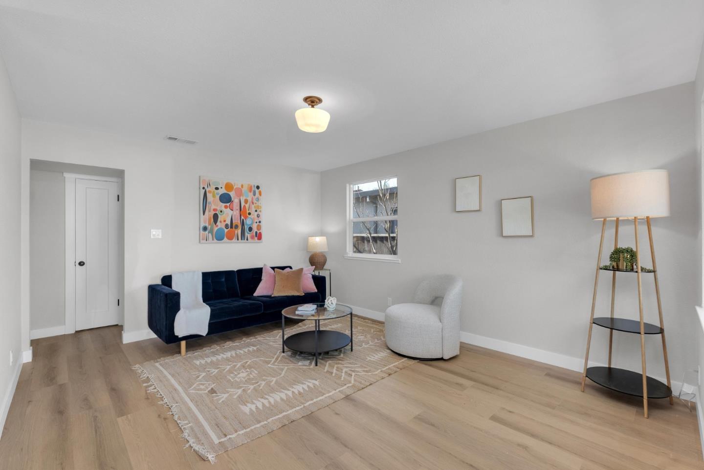 1638 Whitton AVE