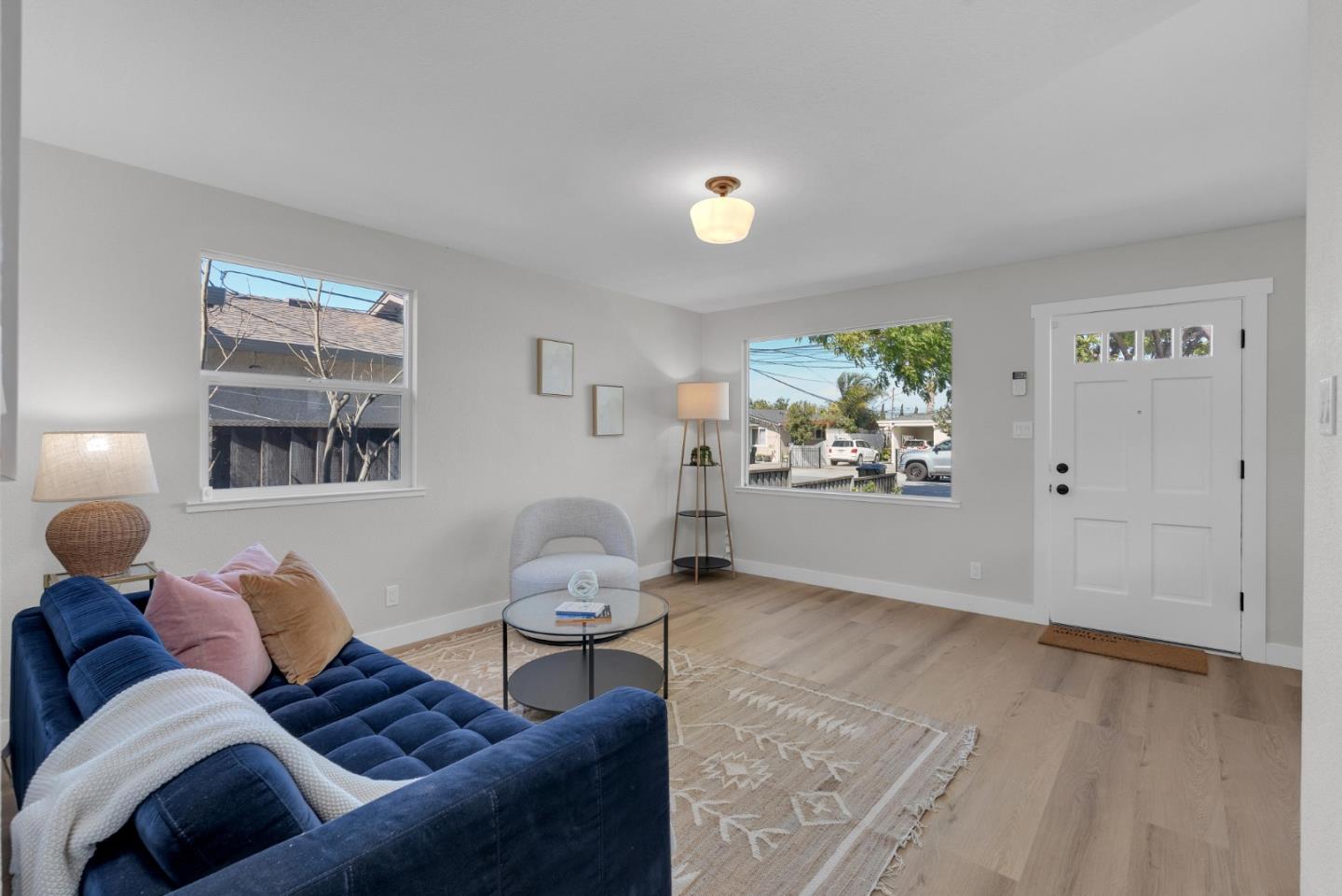 1638 Whitton AVE