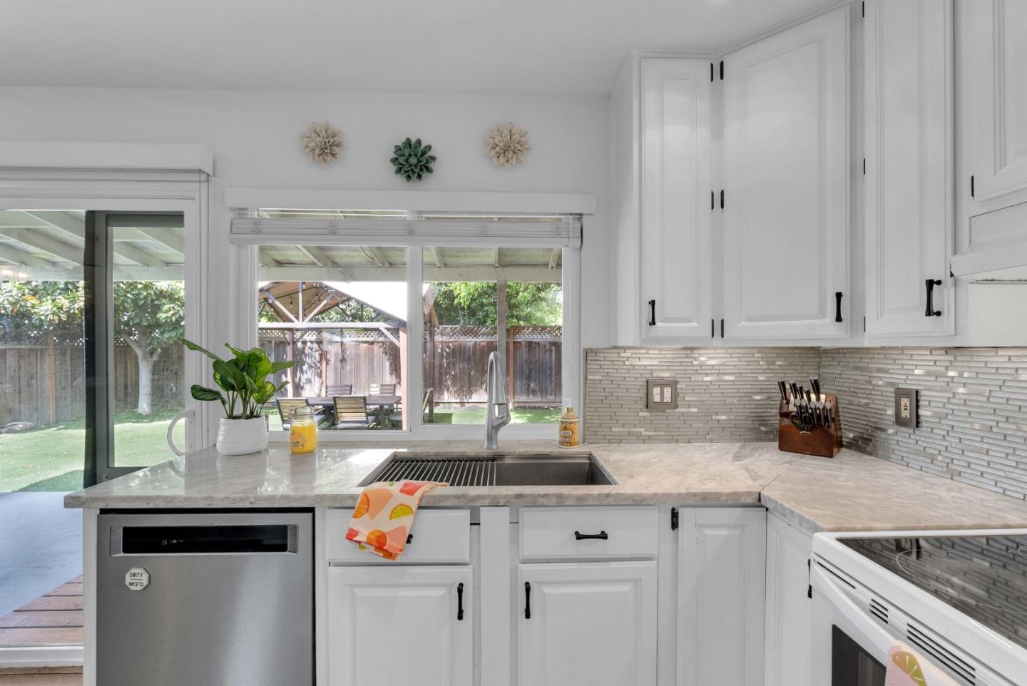 265 Arbor Valley DR
