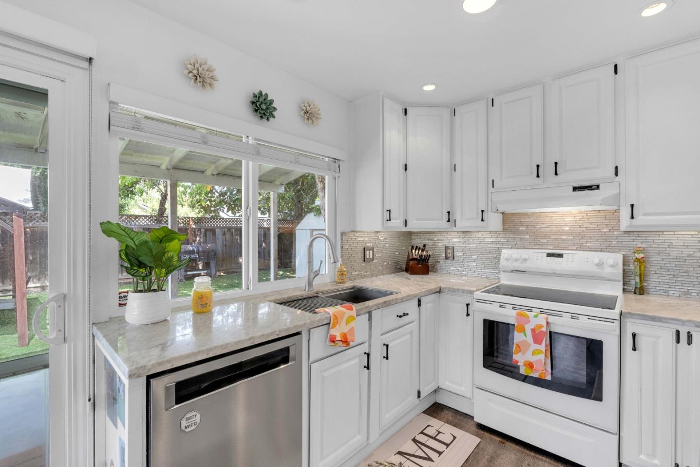 265 Arbor Valley DR