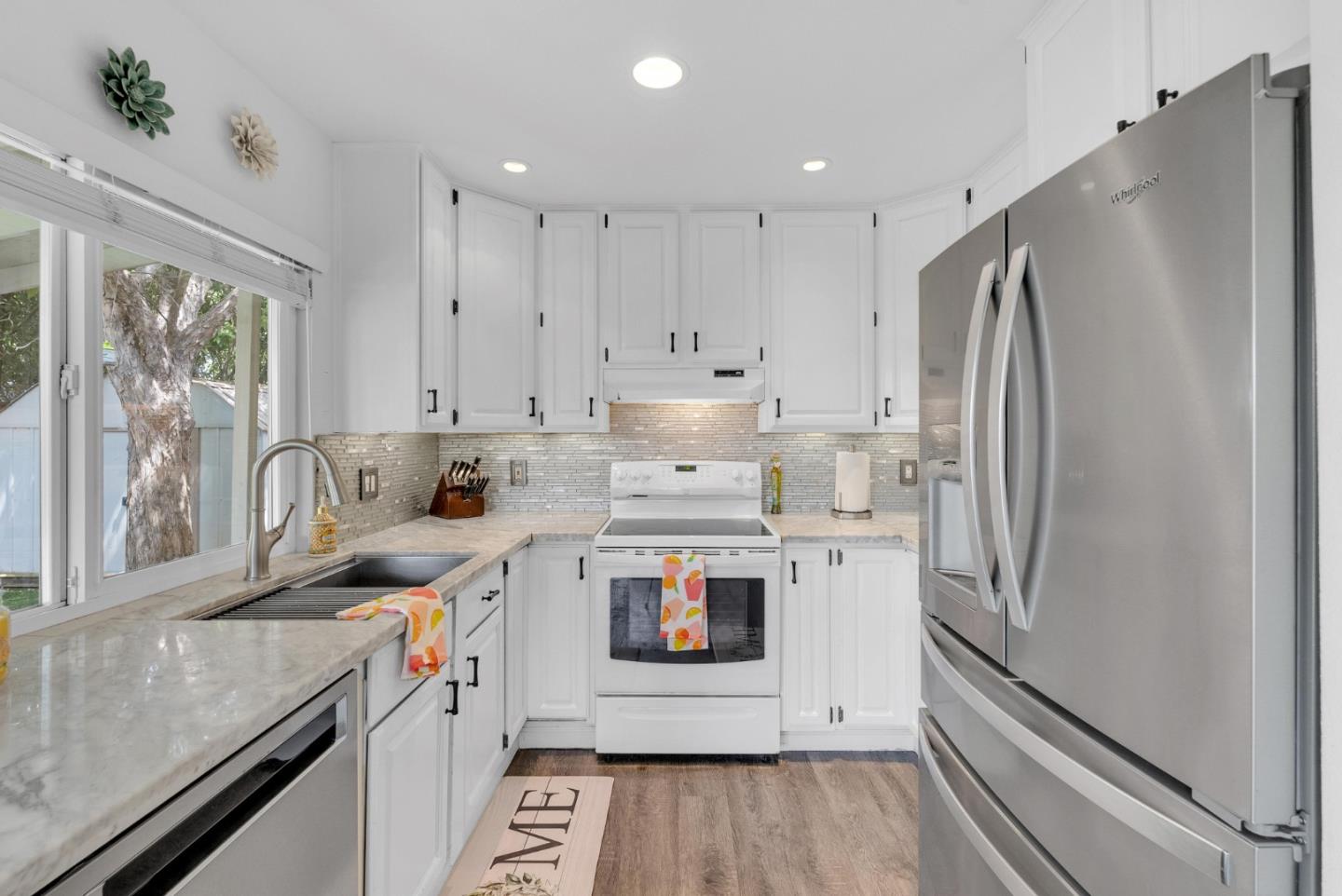 265 Arbor Valley DR