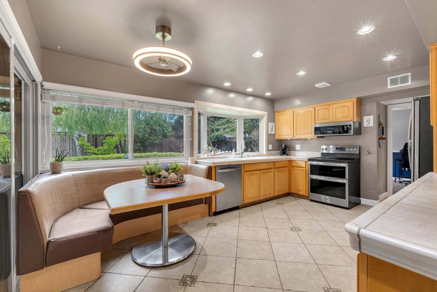 304 Henderson DR