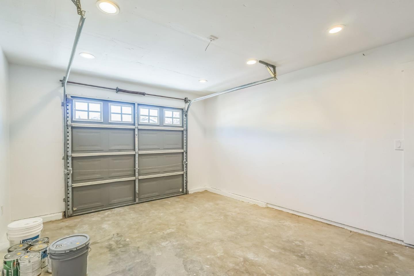 6371 Blackberry CT