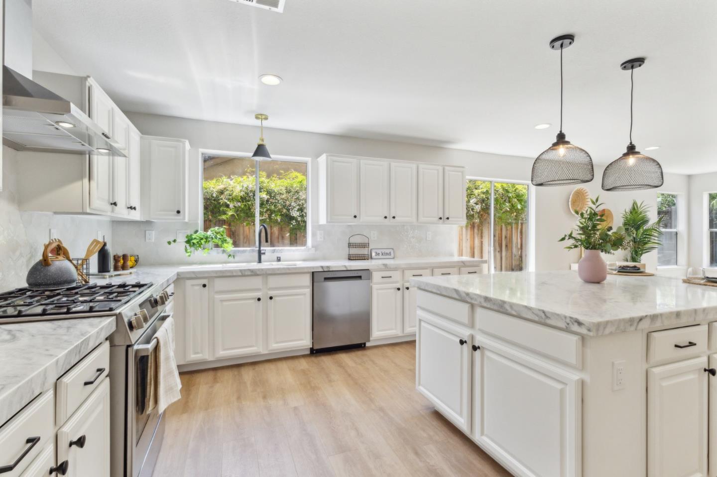 6371 Blackberry CT